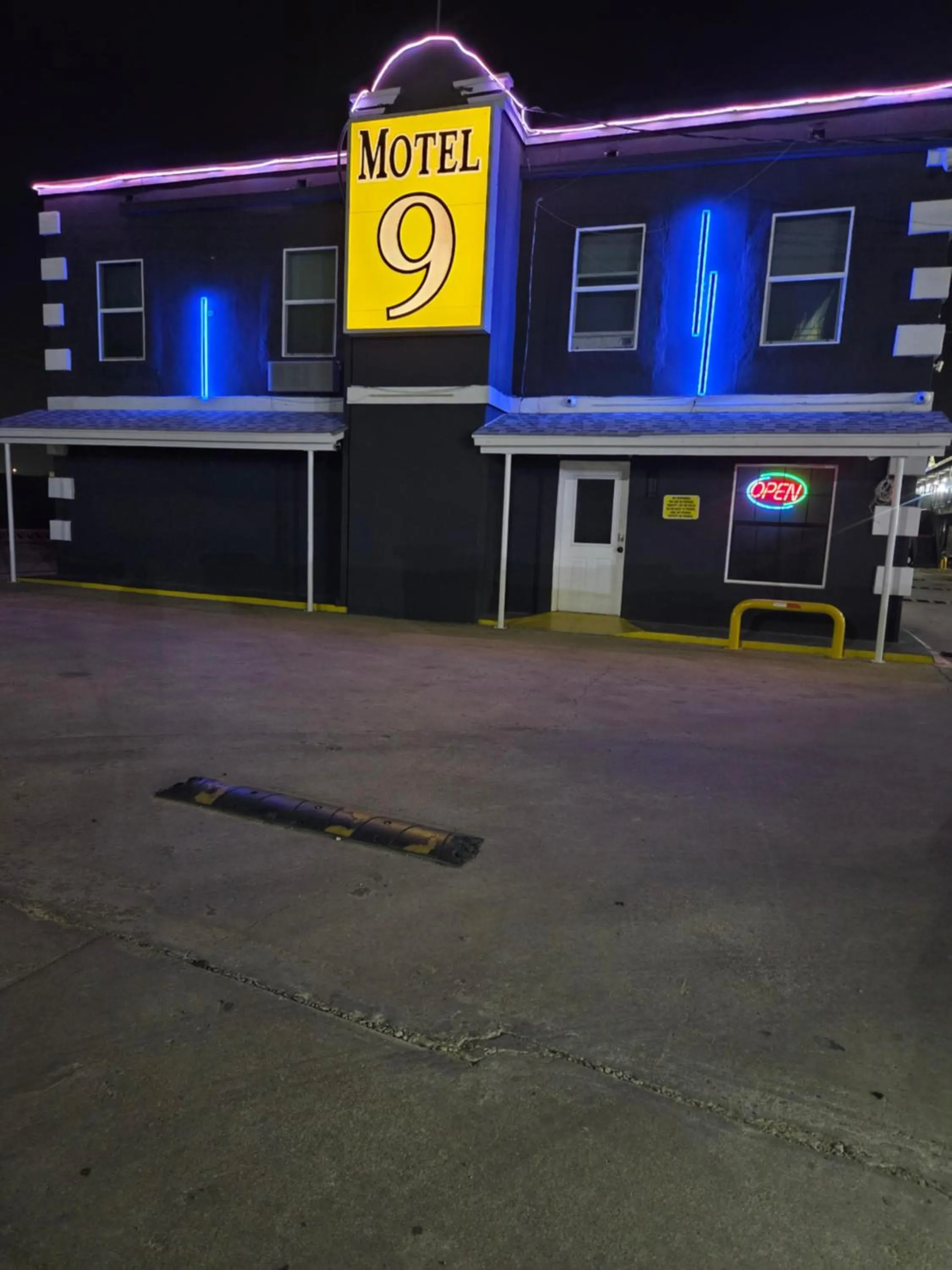 Property building in Motel 9