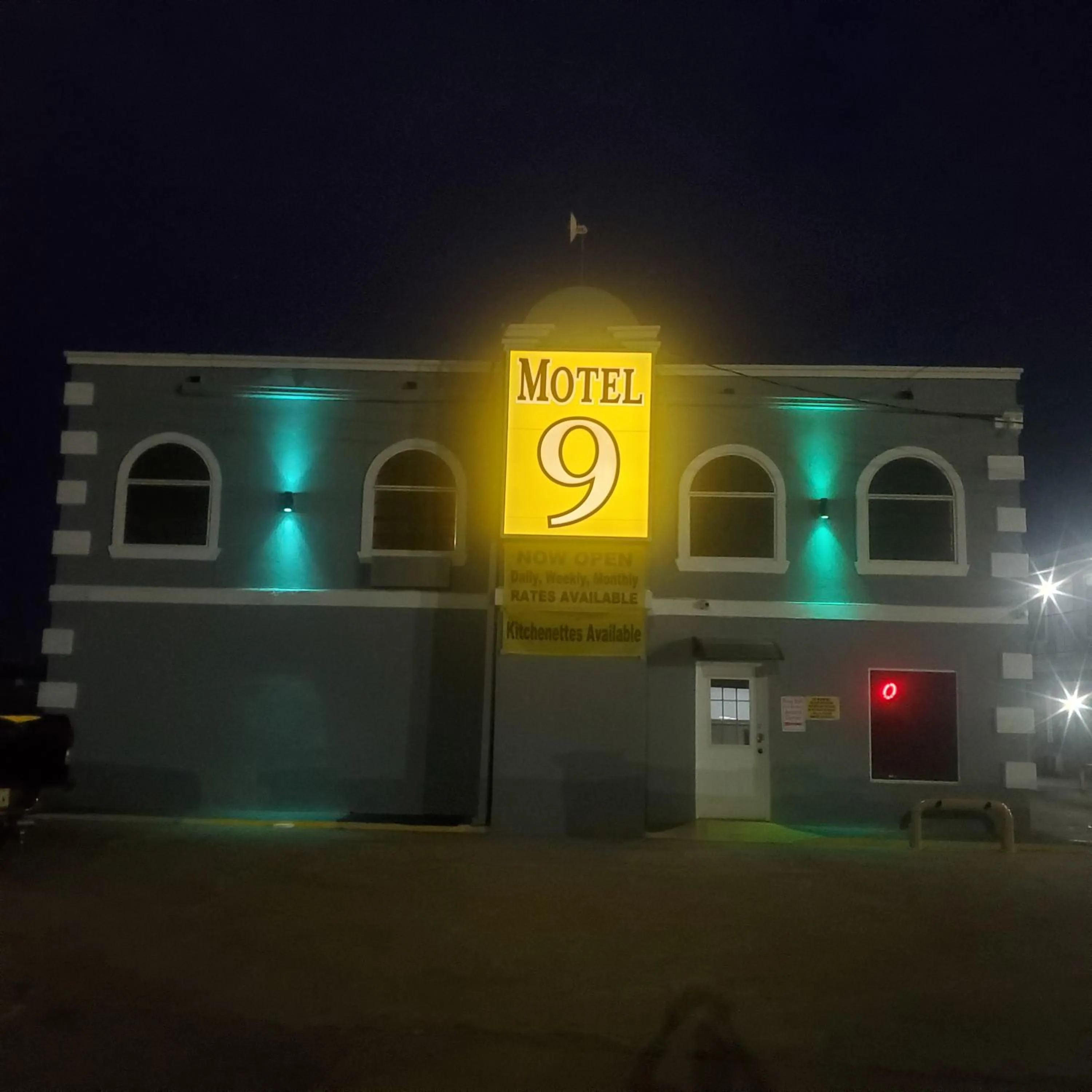 Property building in Motel 9