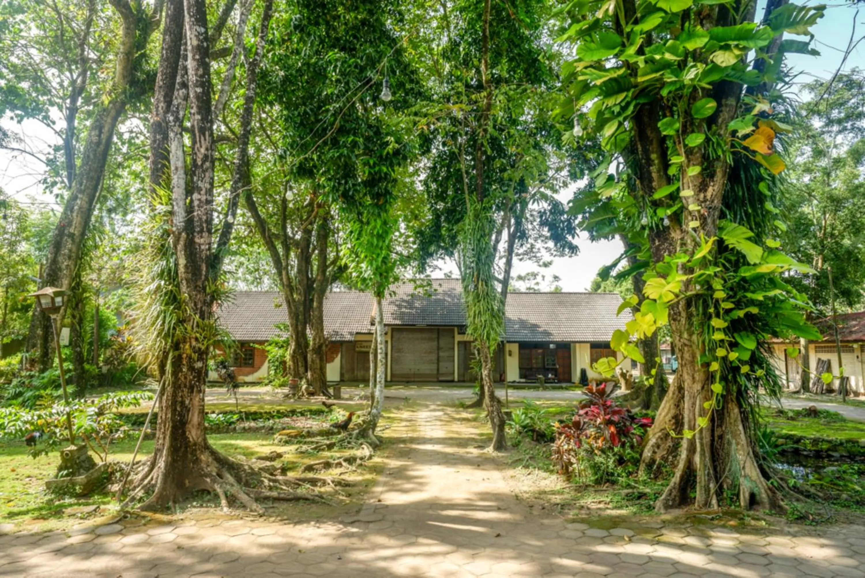 Urbanview Resort Kampoeng Media Yogyakarta by RedDoorz