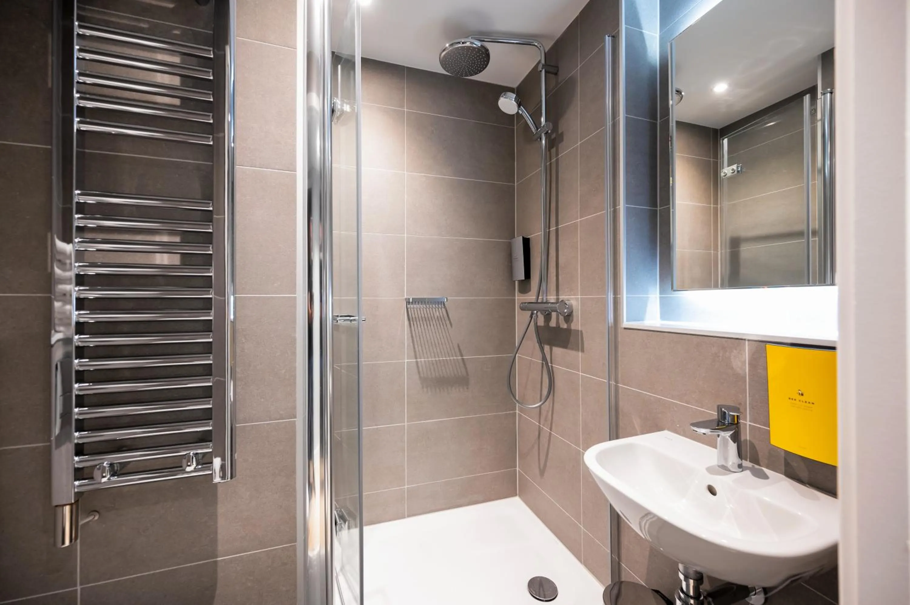 Shower in Staycity Aparthotels Dublin City Centre