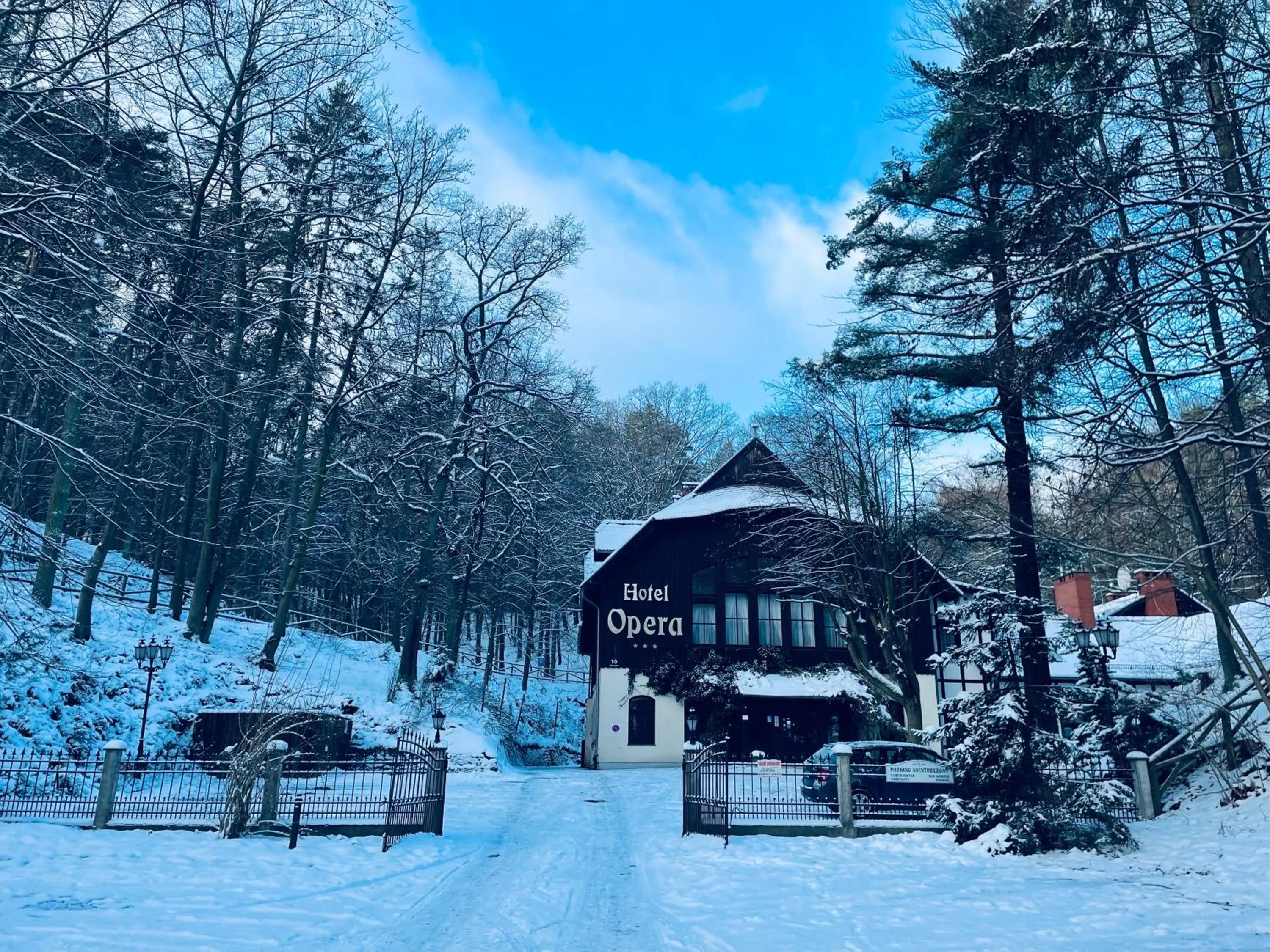 Property building in Hotel Opera