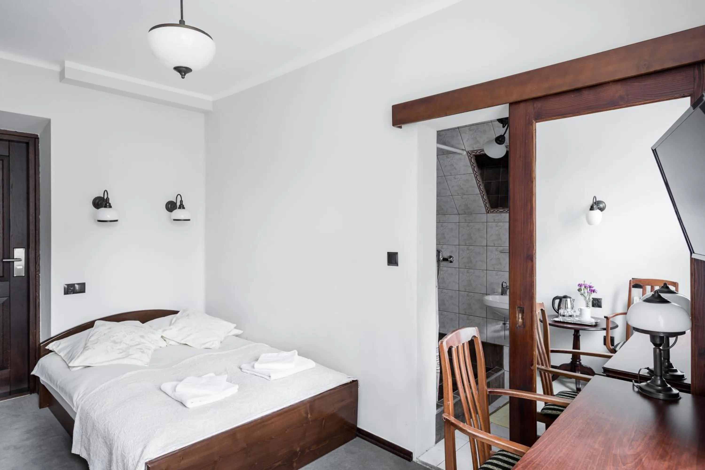 Spring, Bed in Szarotka