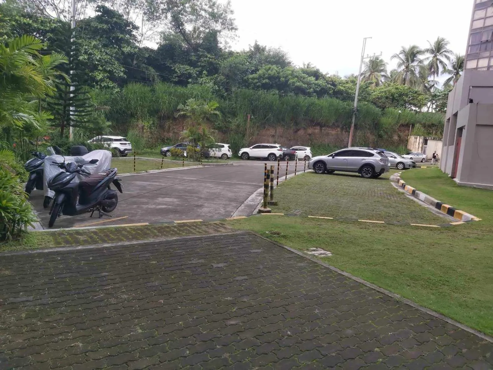 Affordable Tagaytay Monteluce 2 BR with Pool G28