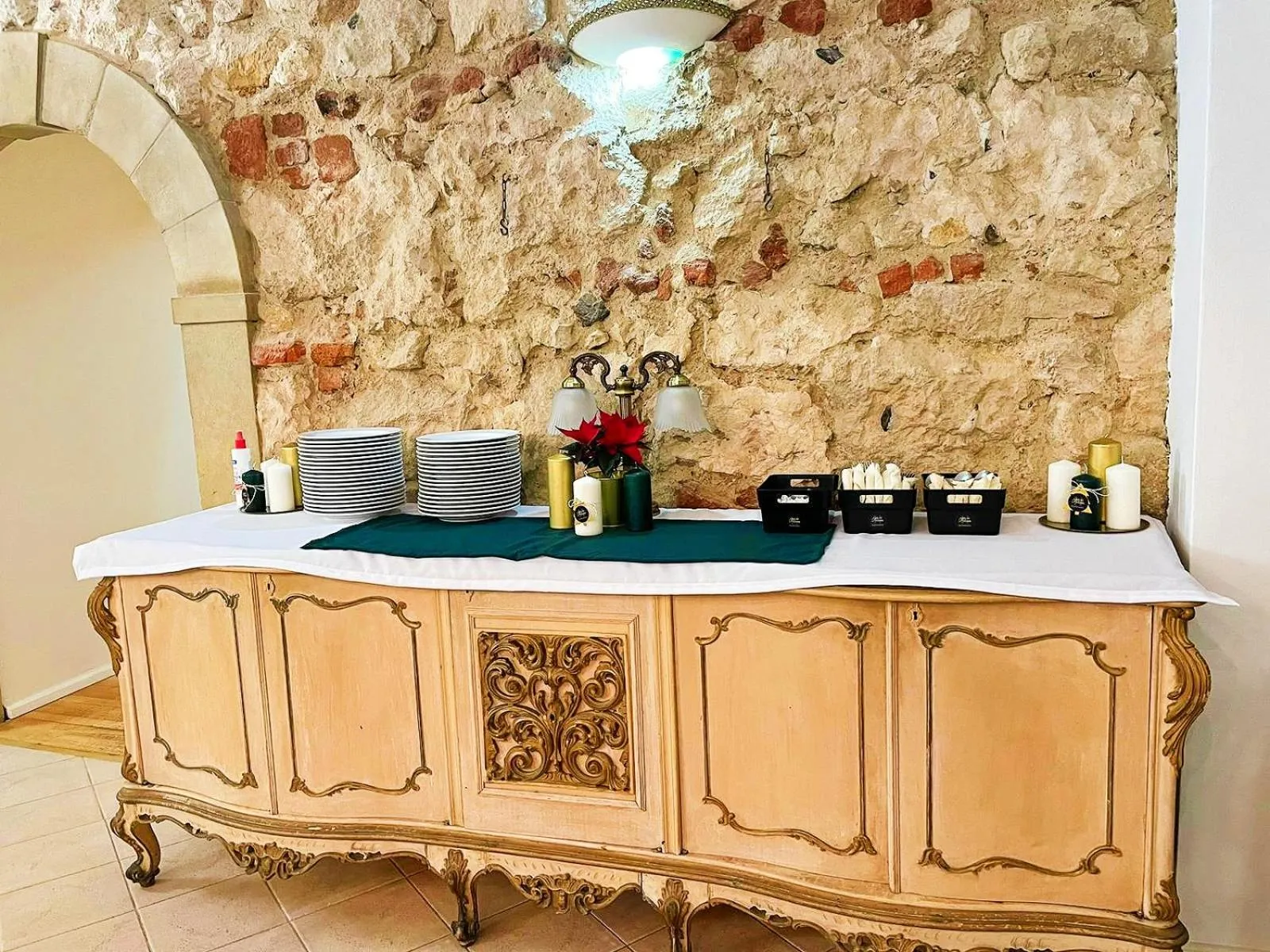 Communal lounge/ TV room in Great Polonia Kraków Old Town