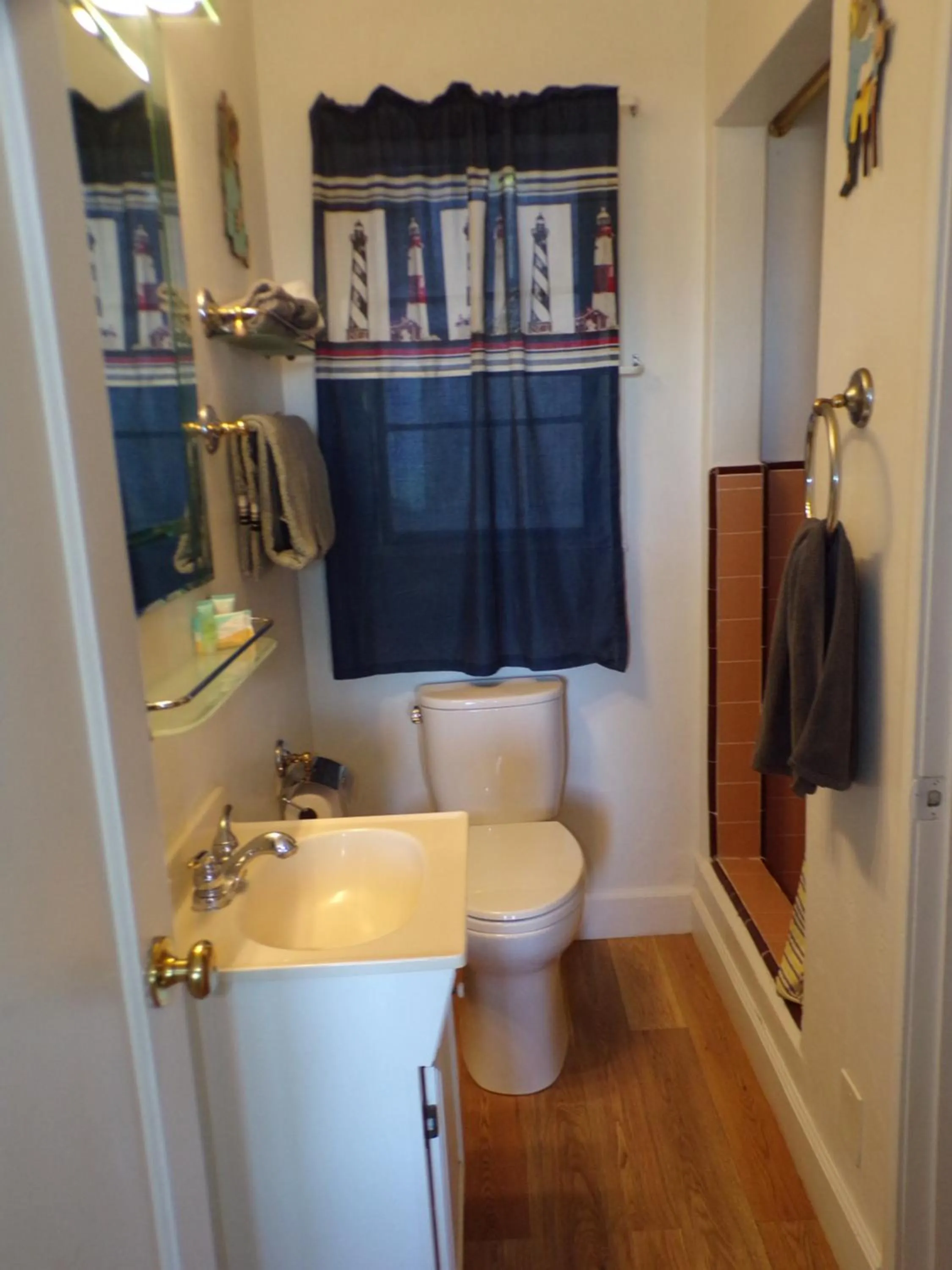 Bathroom in Cypress Tree Motel