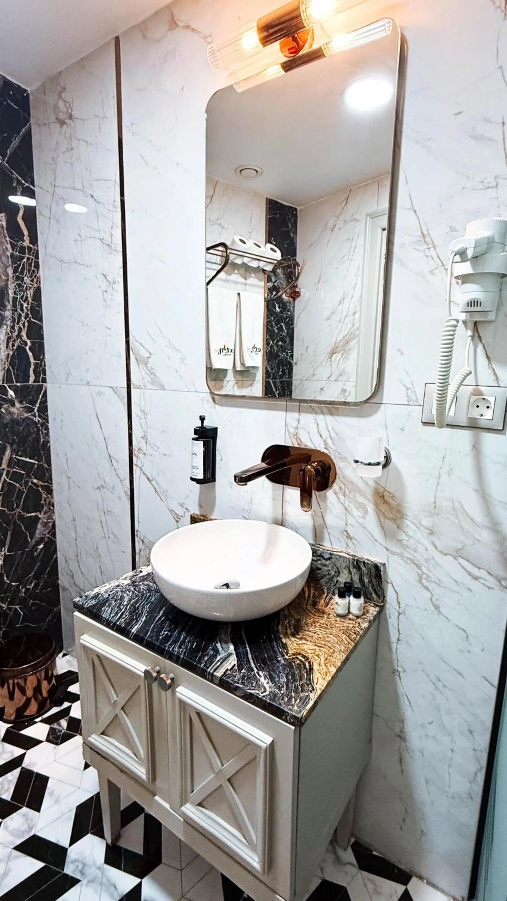 Bathroom in Cetin Port Hotel