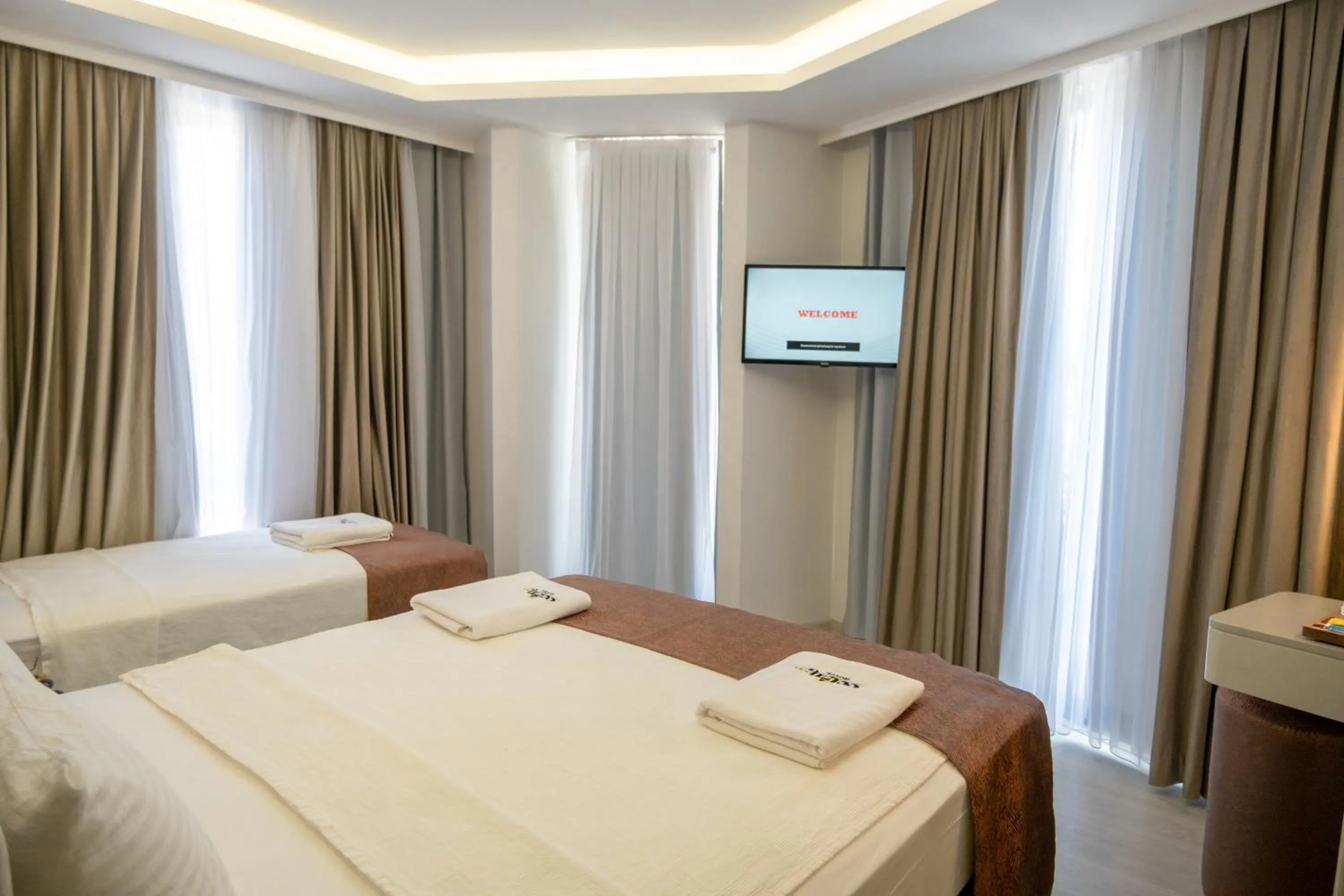 Bed in Cetin Port Hotel