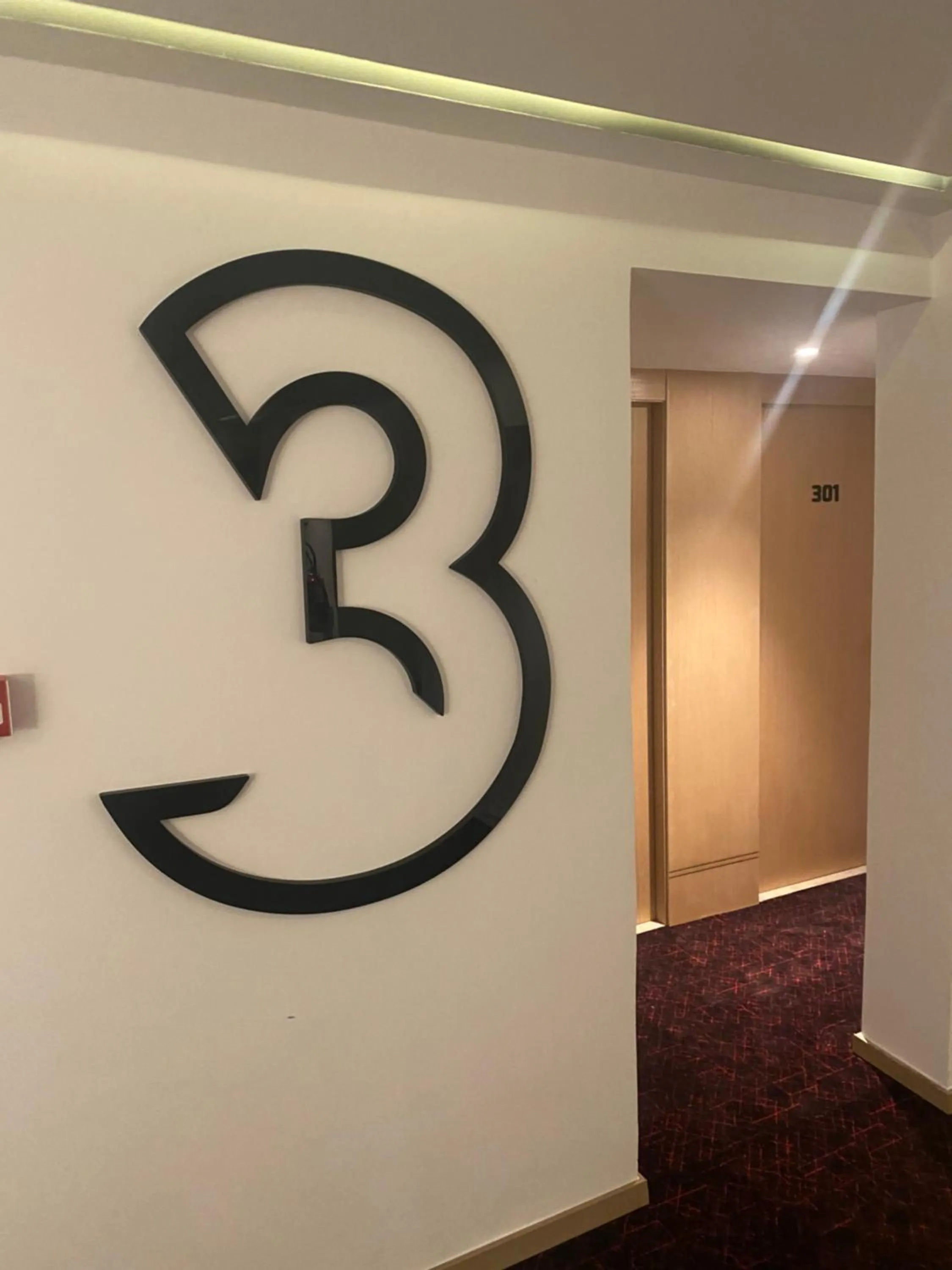 room service in Fajr Hotel