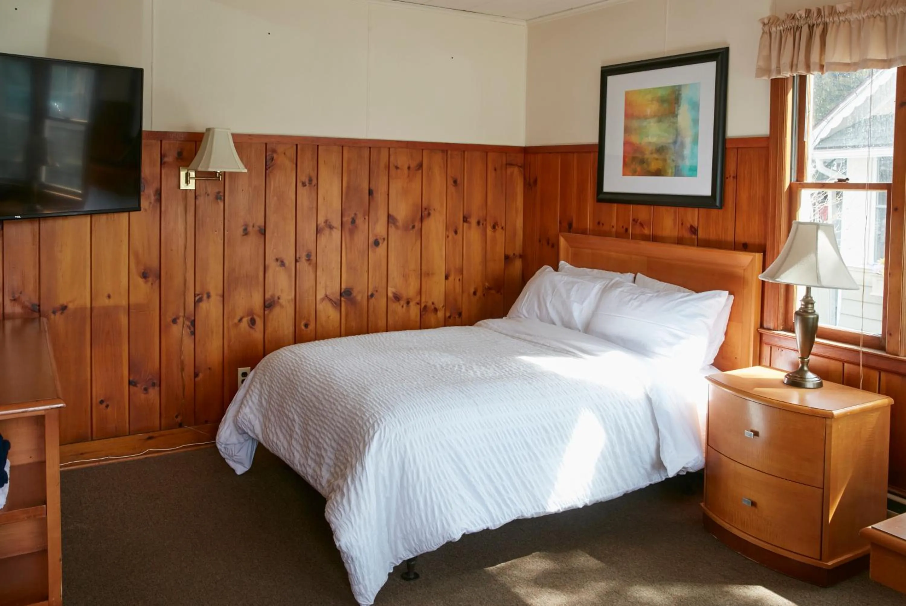 Bedroom, Bed in The Ashley