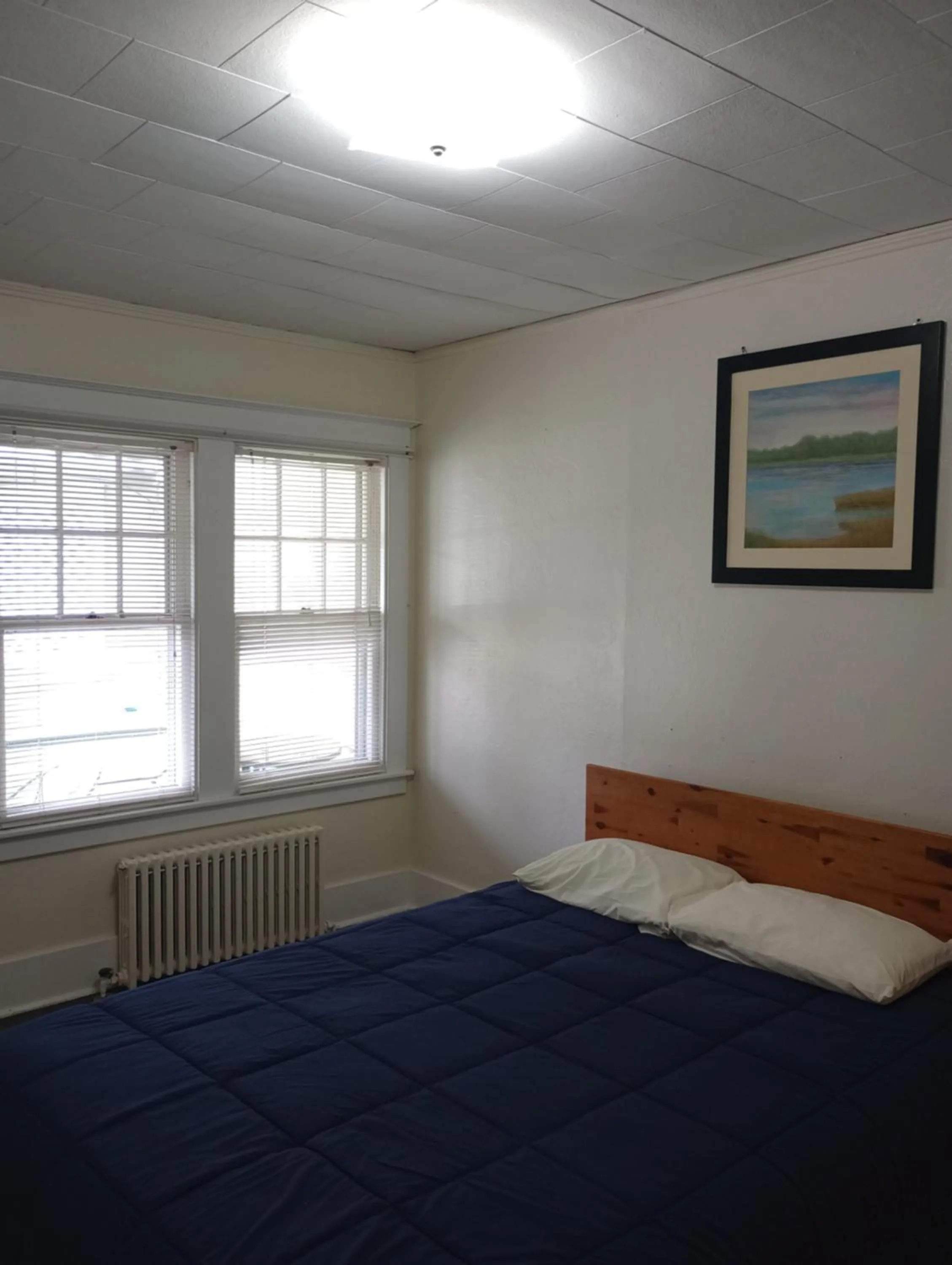 Bedroom, Bed in The Ashley