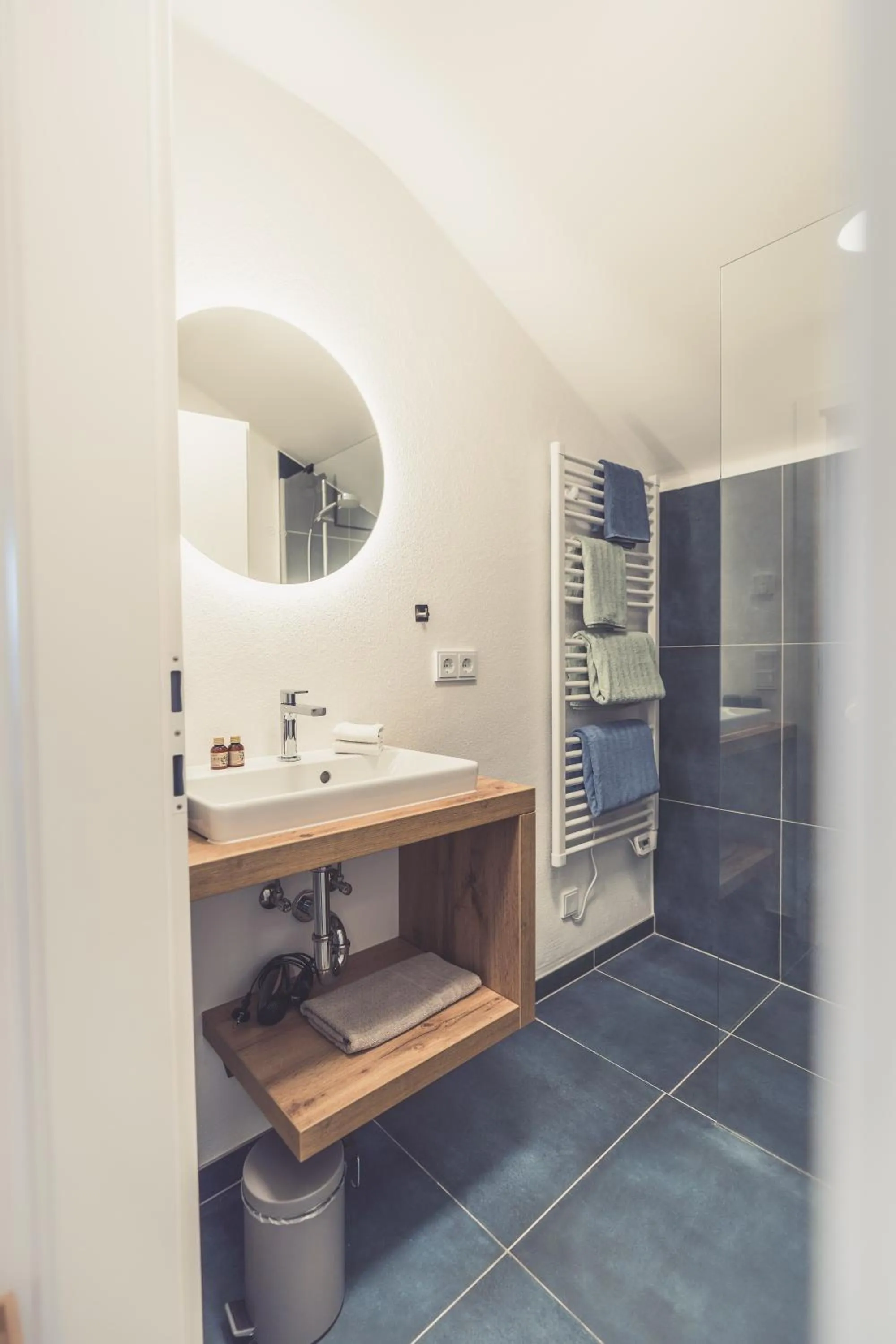 Shower in Anna Pertl - lieblingsquartier