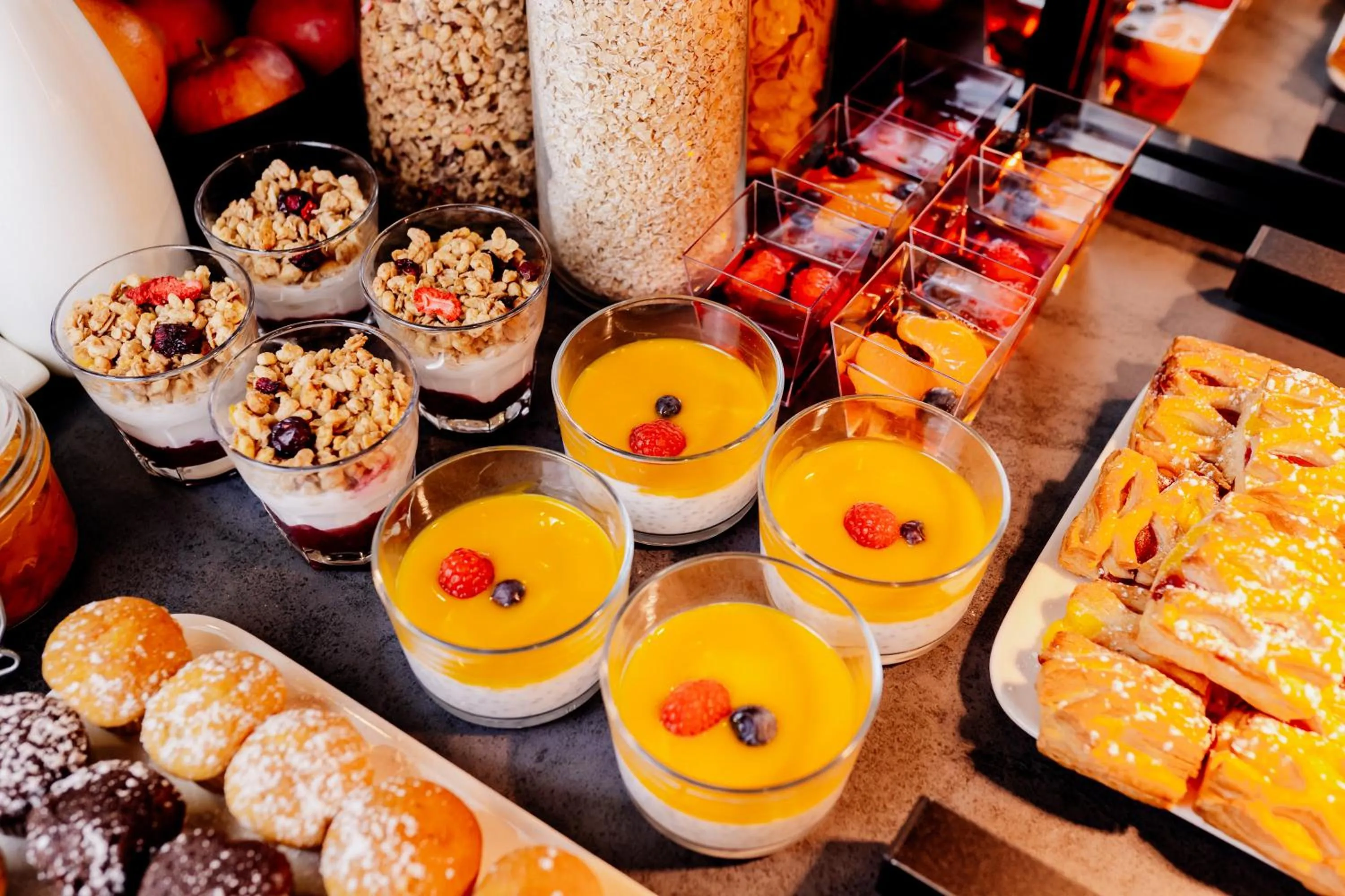 Restaurant/places to eat in Ascot Premium Hotel