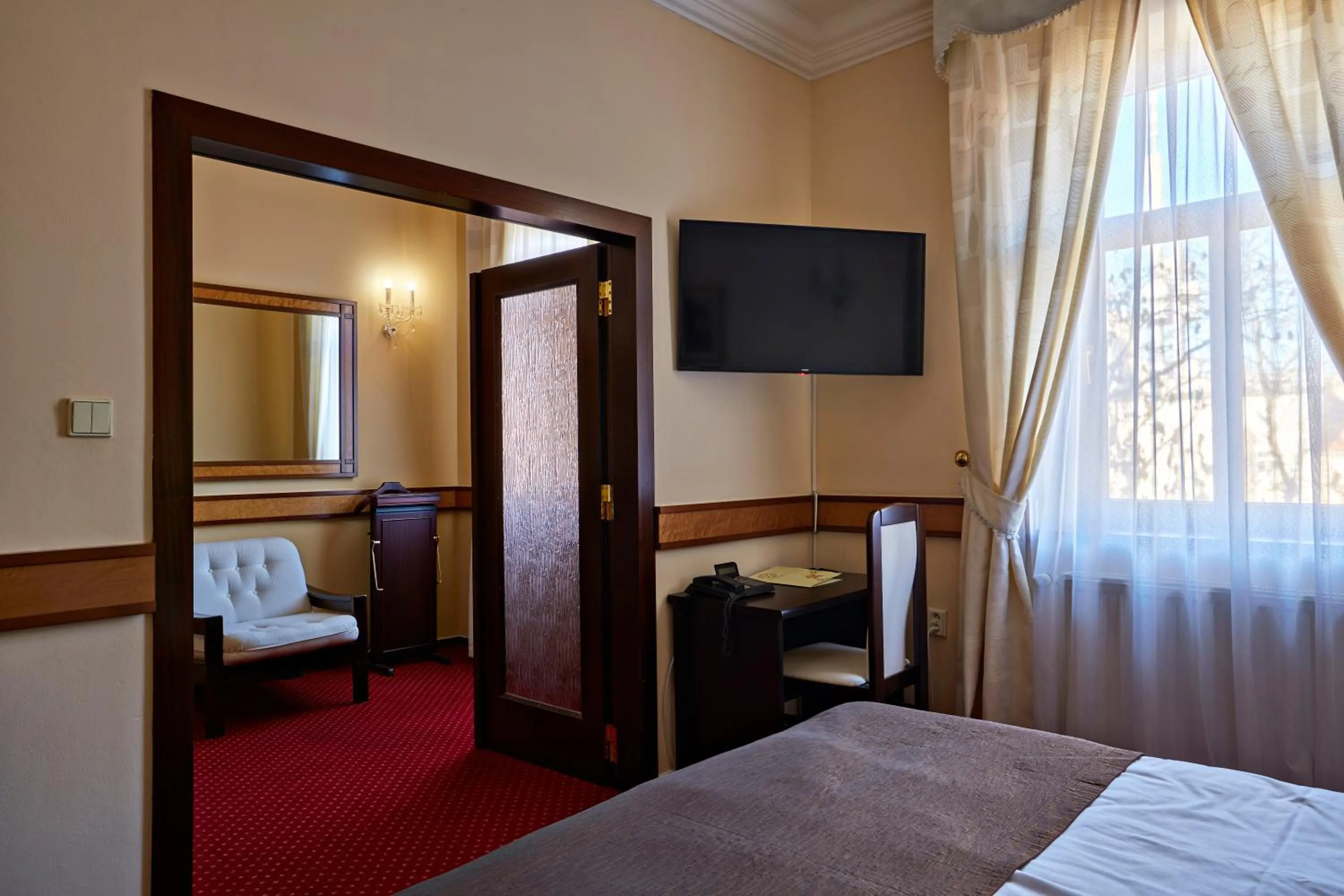 Bed in FLEUR DE LIS HOTEL