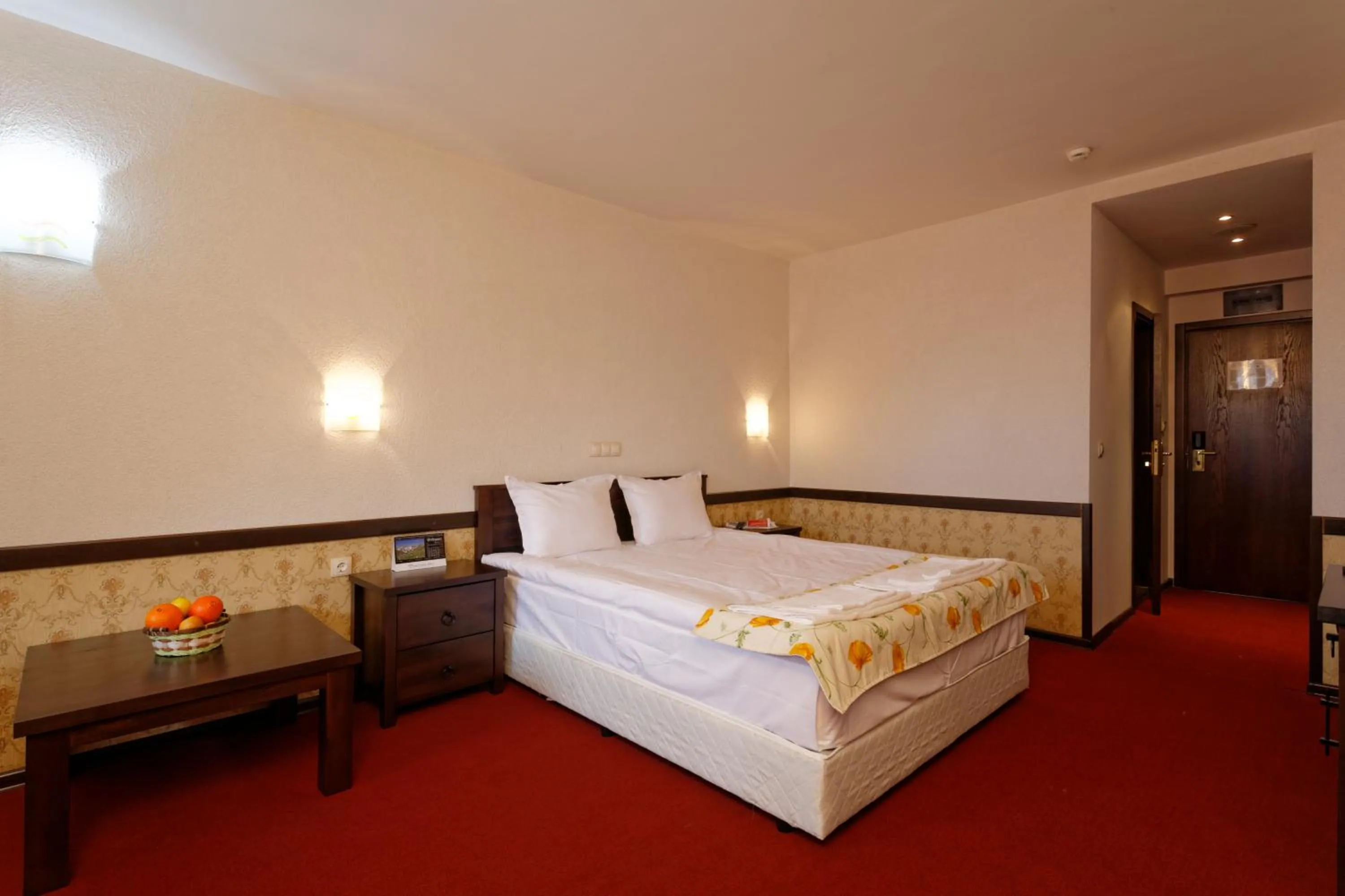 Bed in Trinity Residence Bansko with Free Shuttle to Gondola