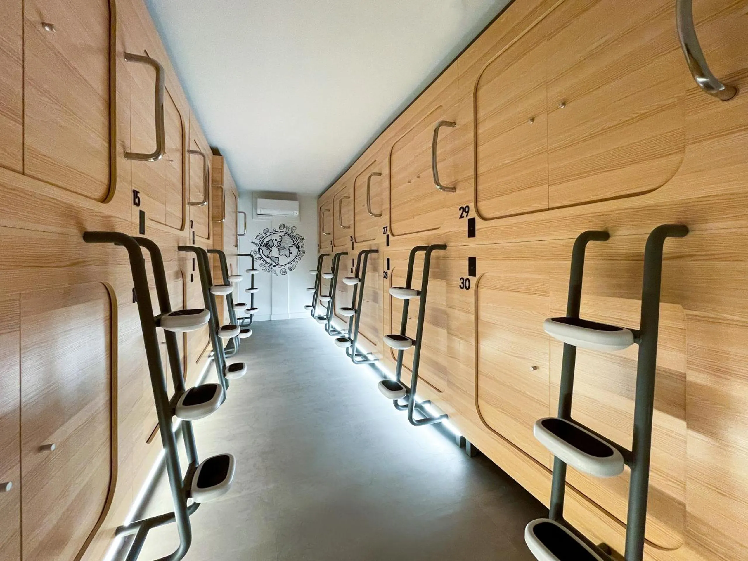 Photo of the whole room in Airone Capsule Hotel