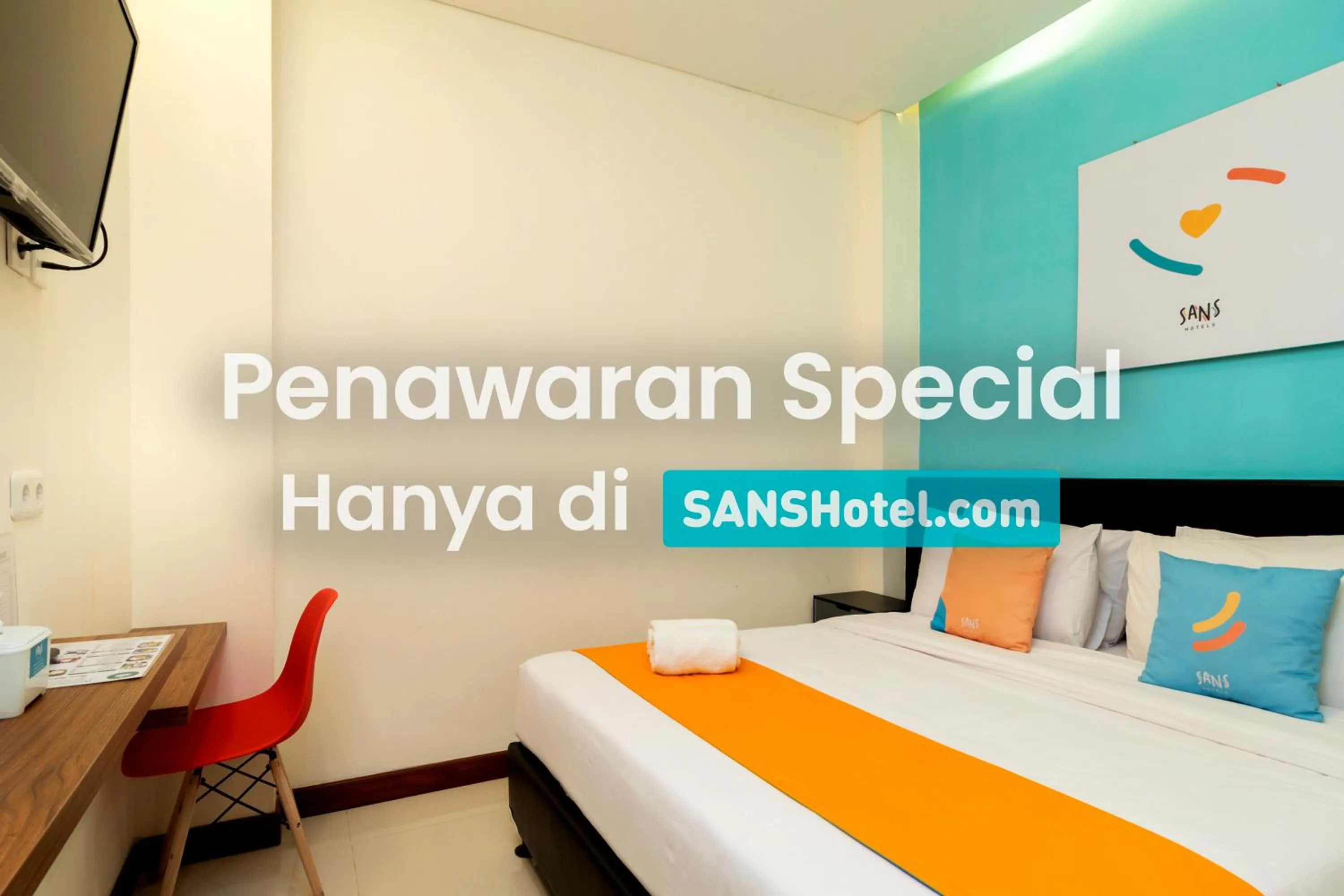 Bedroom, Bed in Sans Hotel Suryakencana Bogor