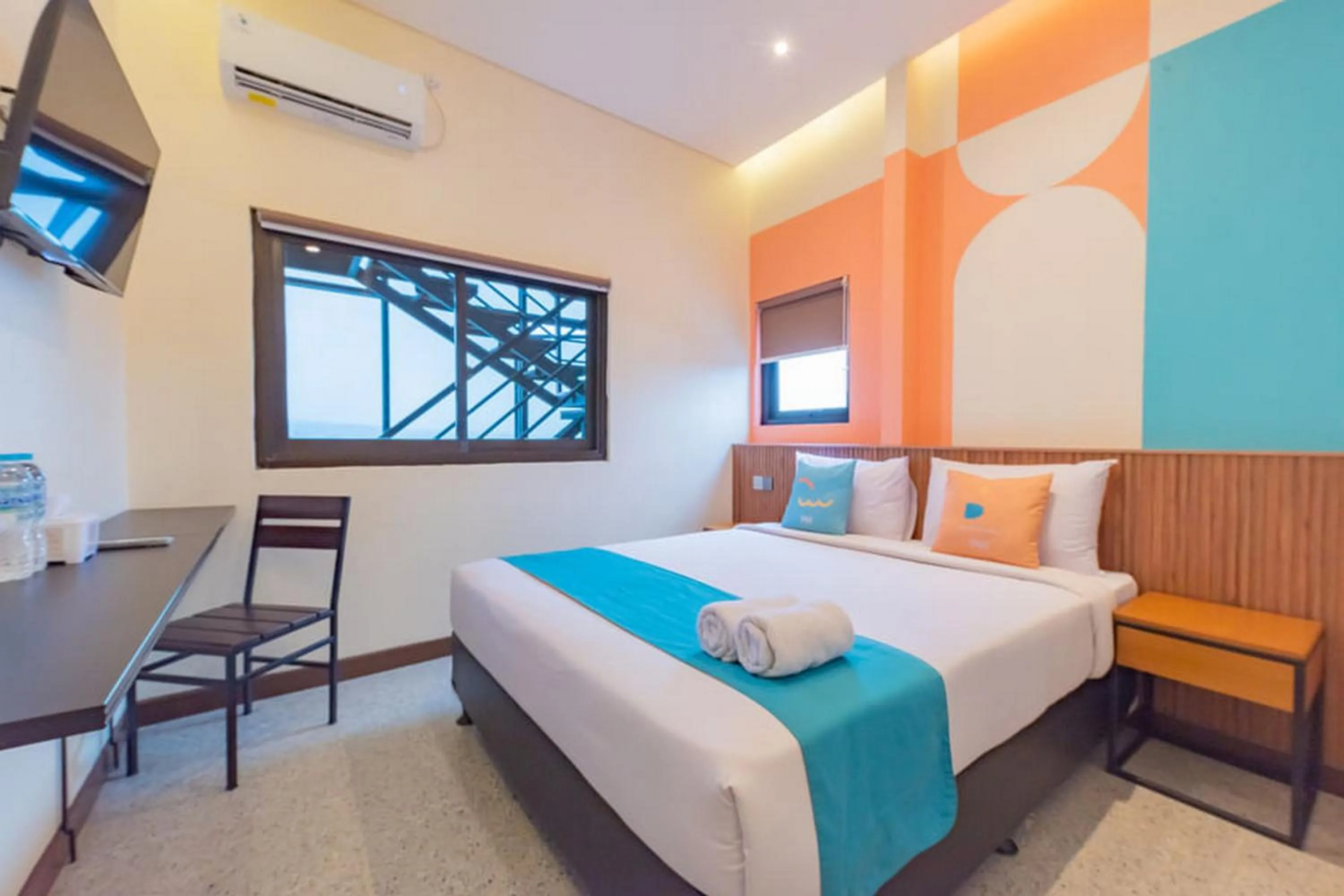 Bedroom, Bed in Sans Hotel Suryakencana Bogor