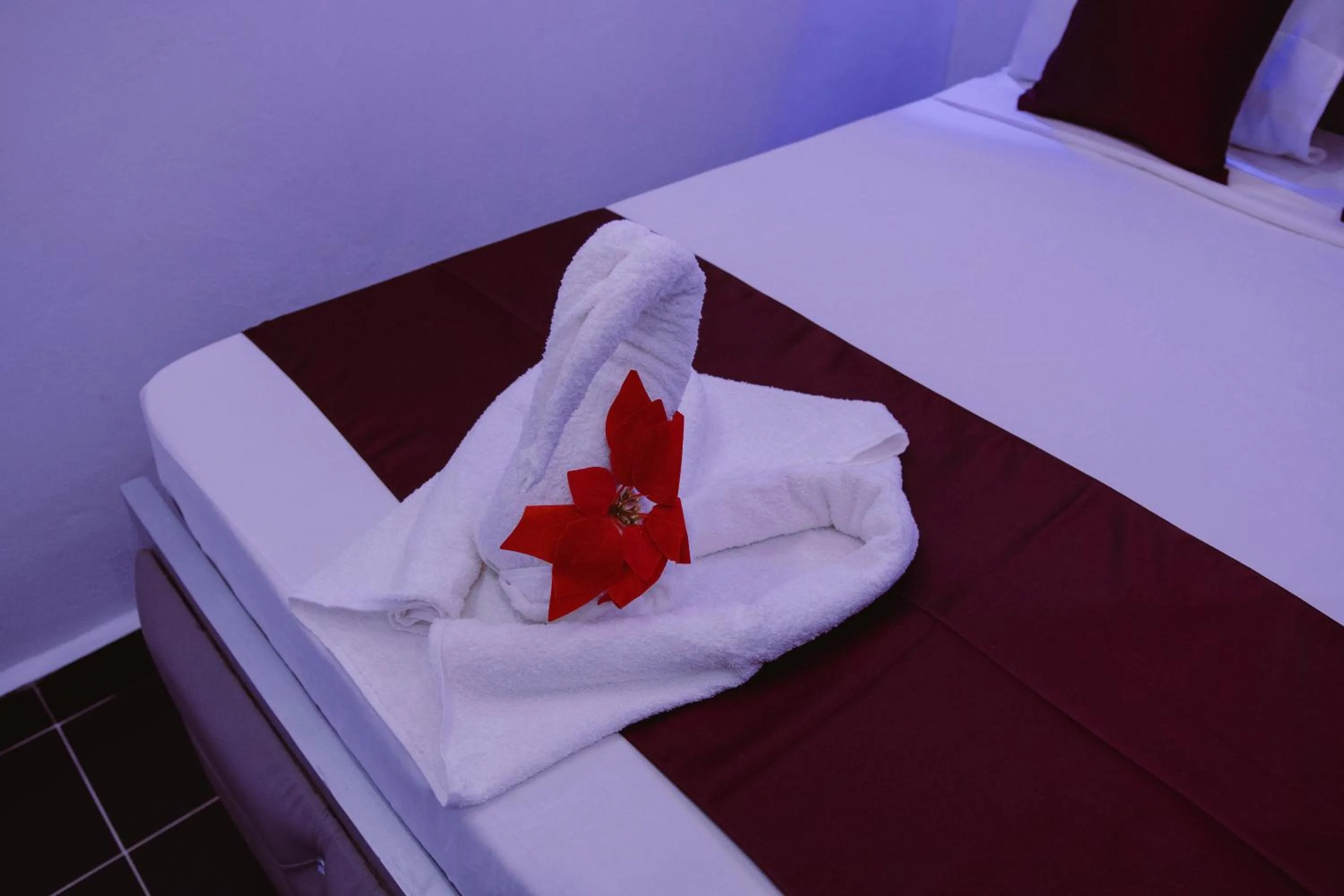 Photo of the whole room, Bed in Hotel Reloj