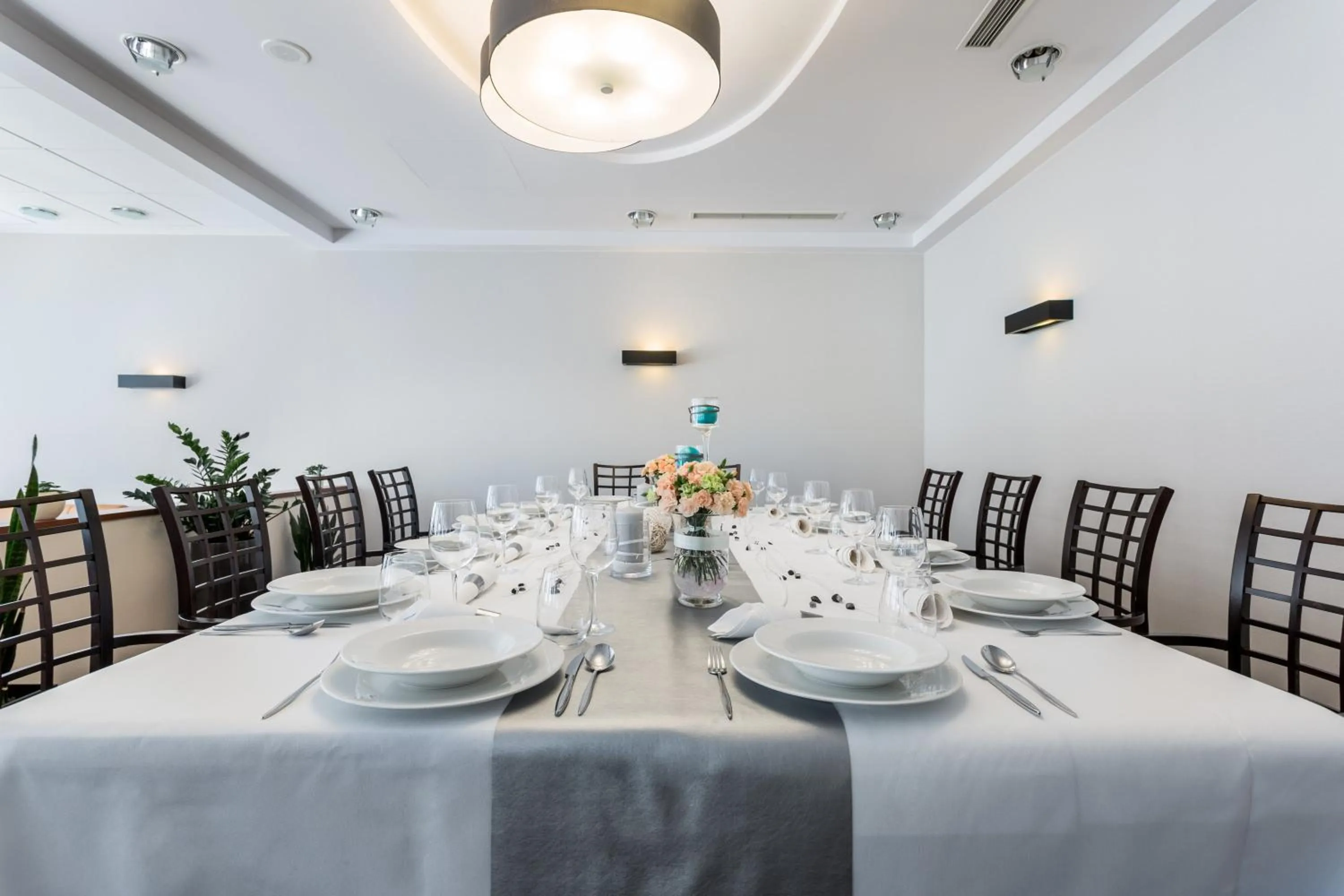 Restaurant/places to eat in Qubus Hotel Gliwice