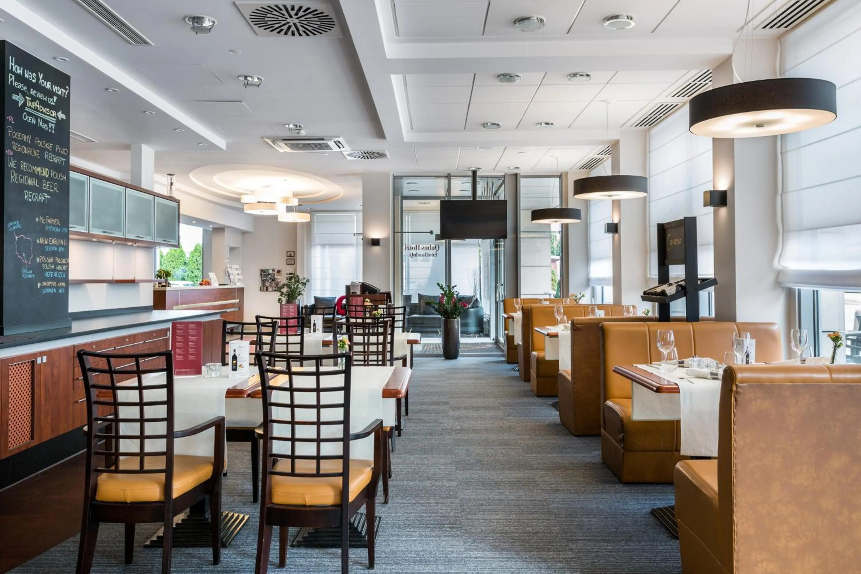 Restaurant/places to eat in Qubus Hotel Gliwice