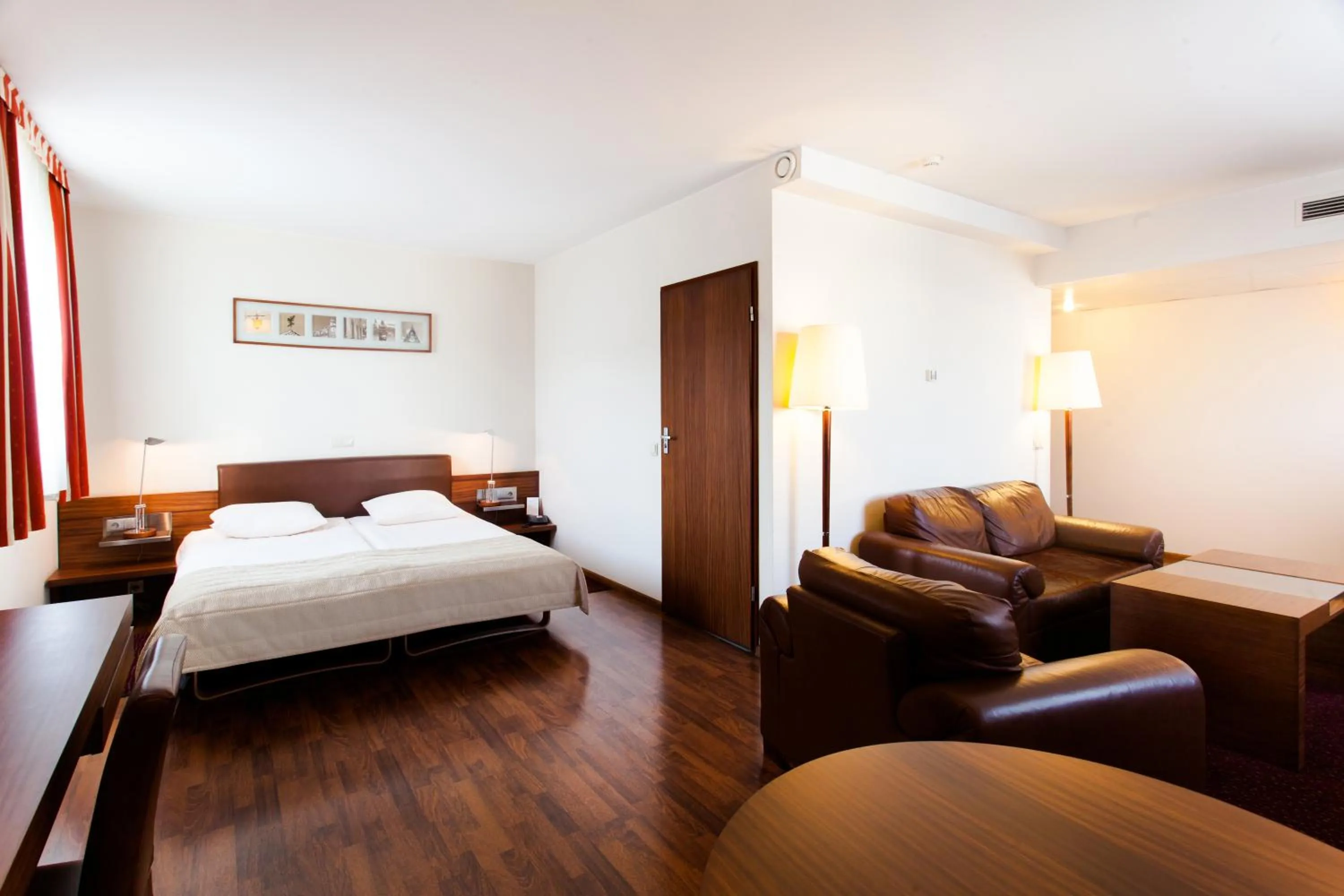 Photo of the whole room, Bed in Qubus Hotel Gliwice