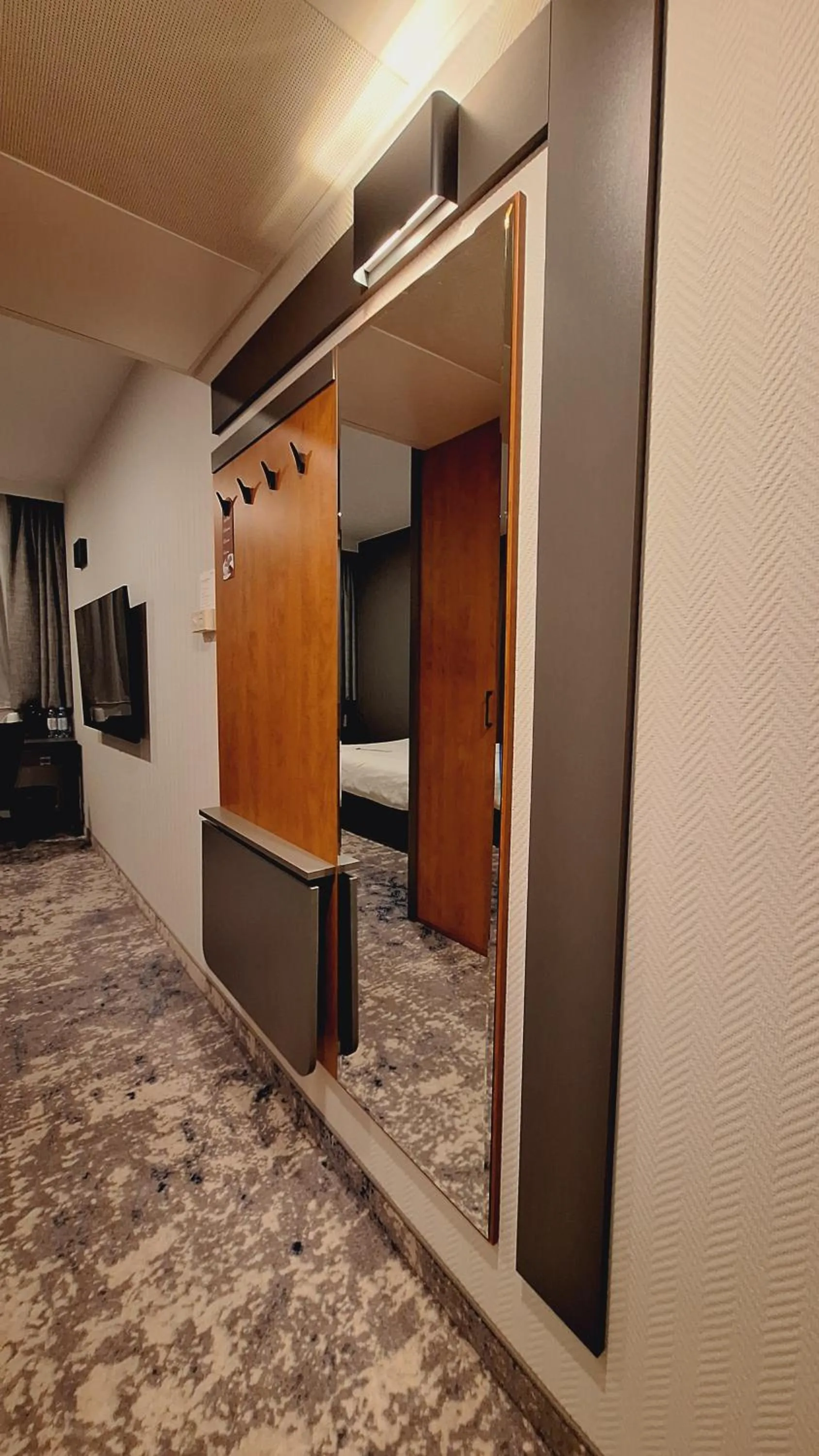 storage, Bed in Qubus Hotel Gorzów Wielkopolski