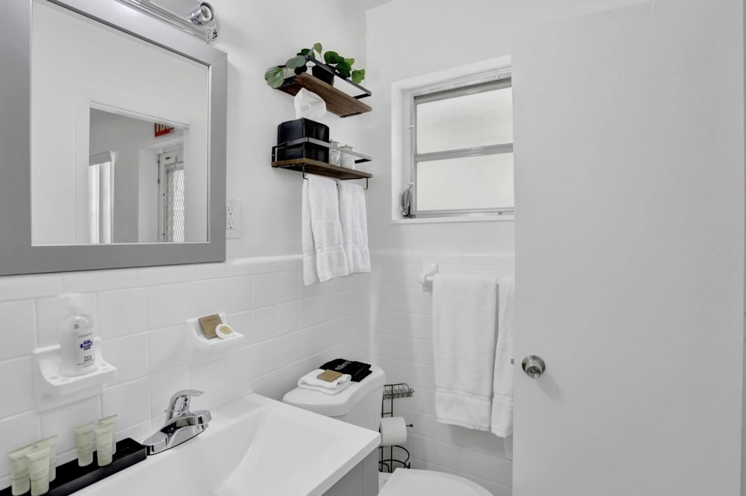 Bathroom in Victoria Park Regency