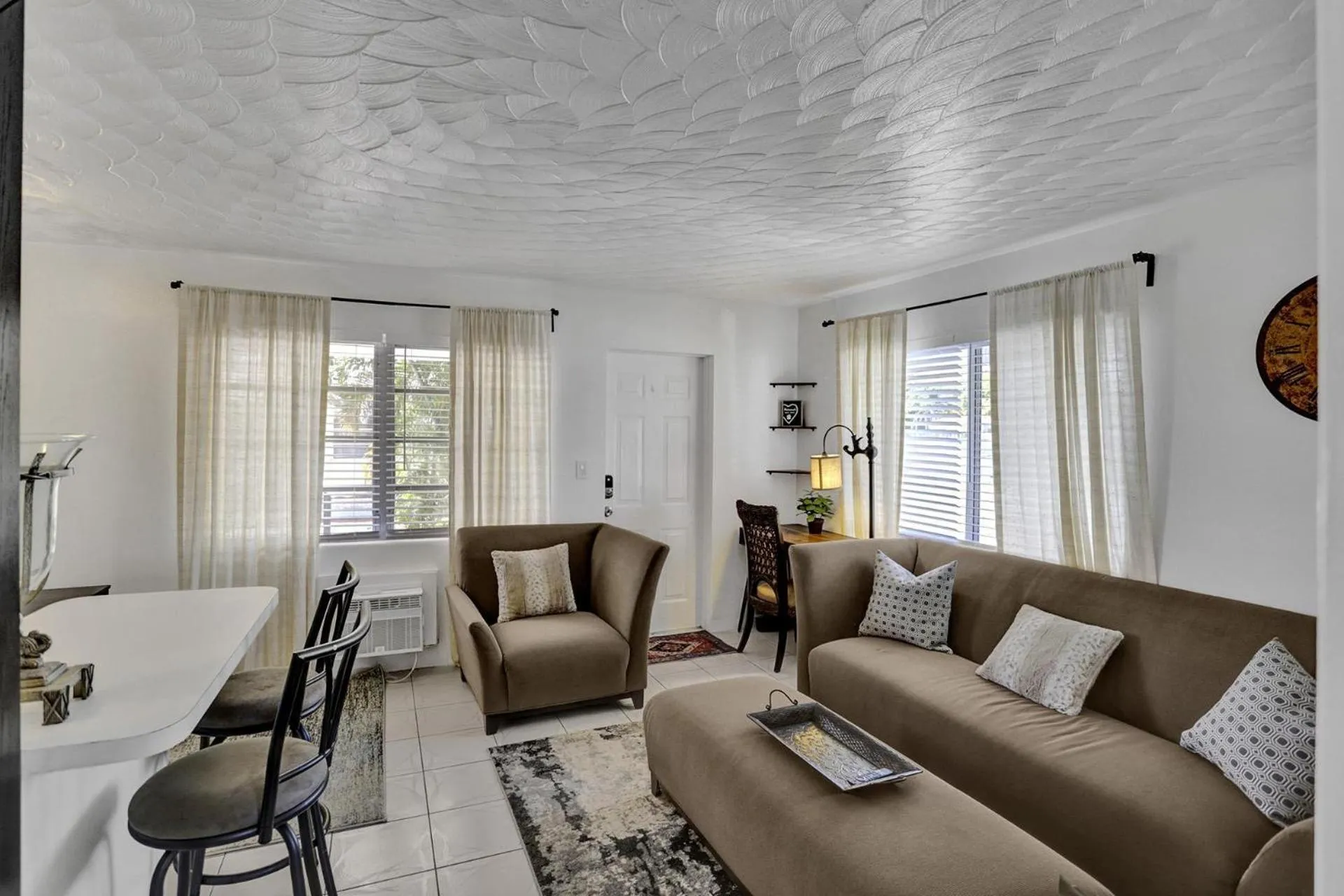 Bedroom in Victoria Park Regency