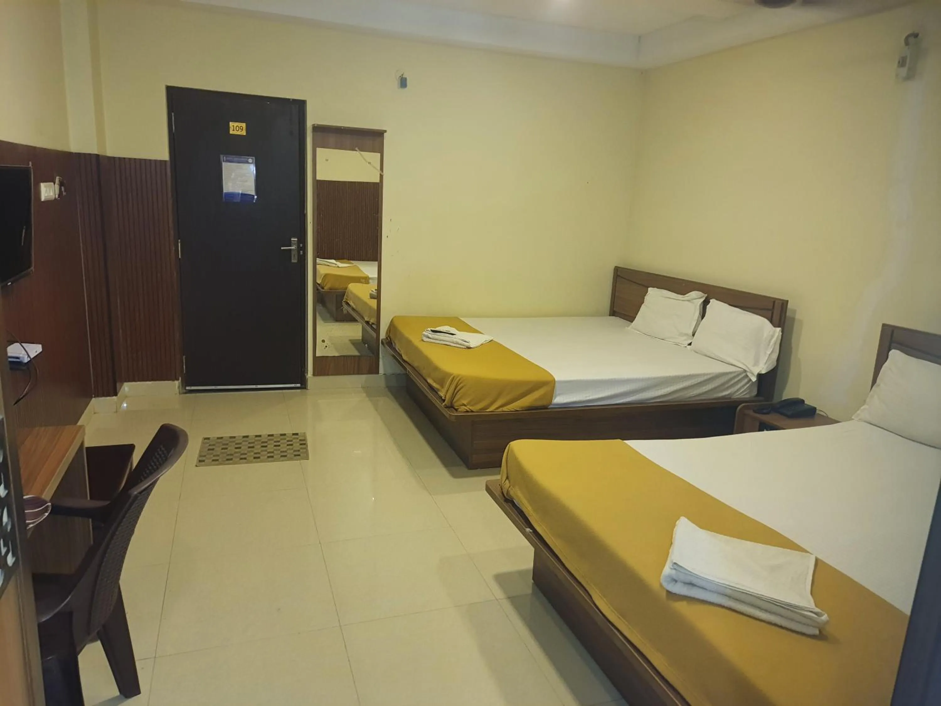Property building, Bed in Santhosh Inn