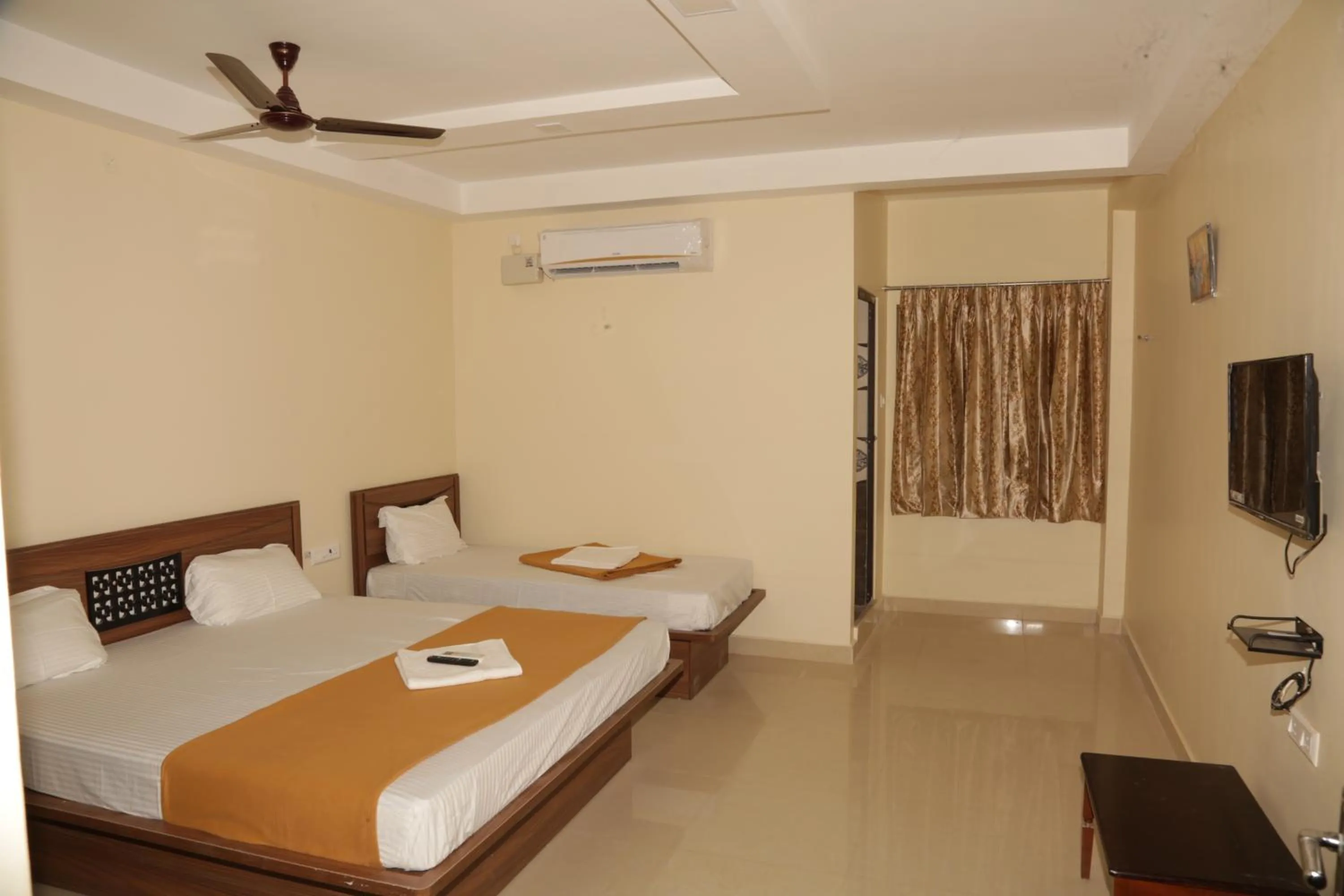 Bedroom, Bed in Santhosh Inn