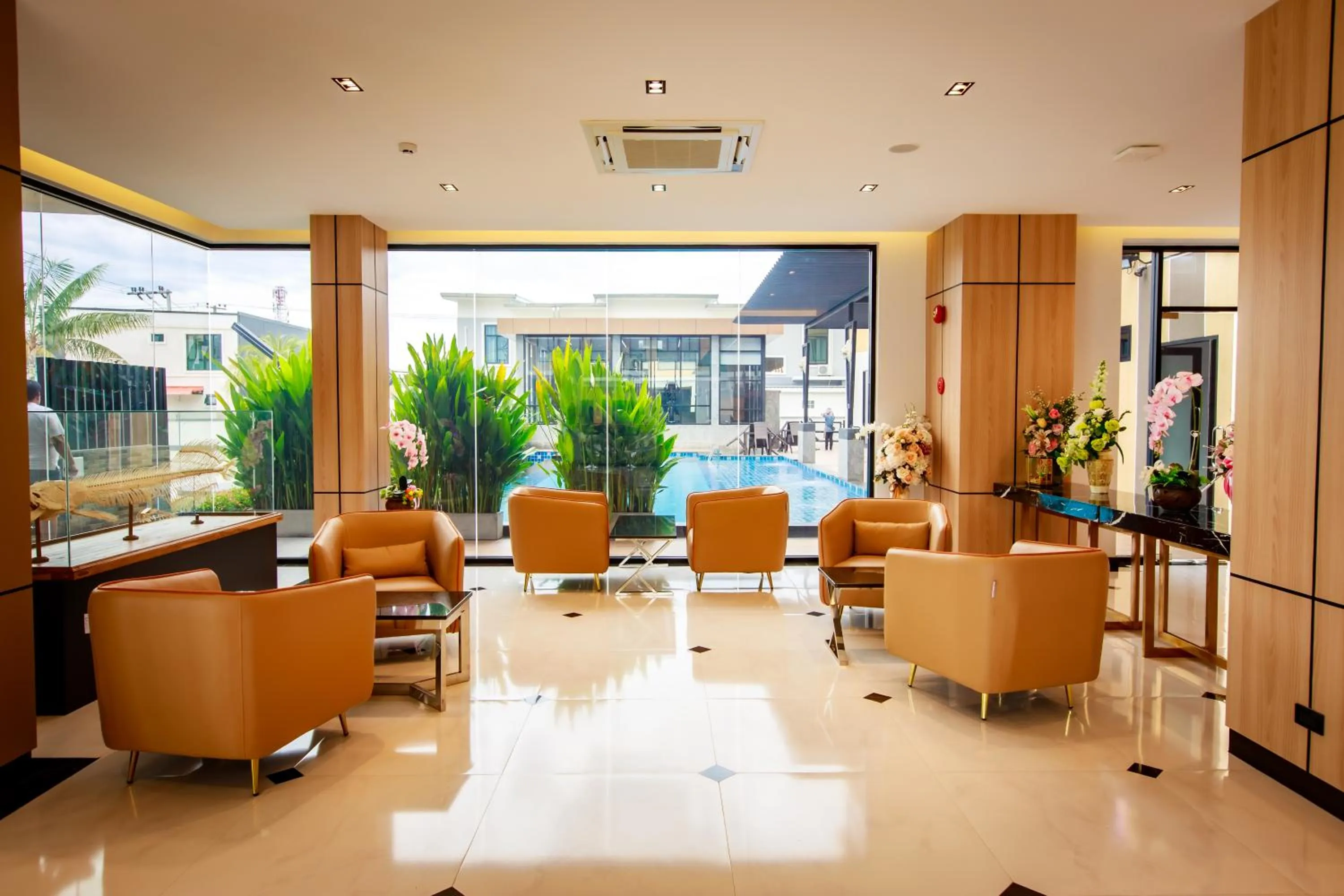 Lobby or reception in Siri Hotel Lumphun