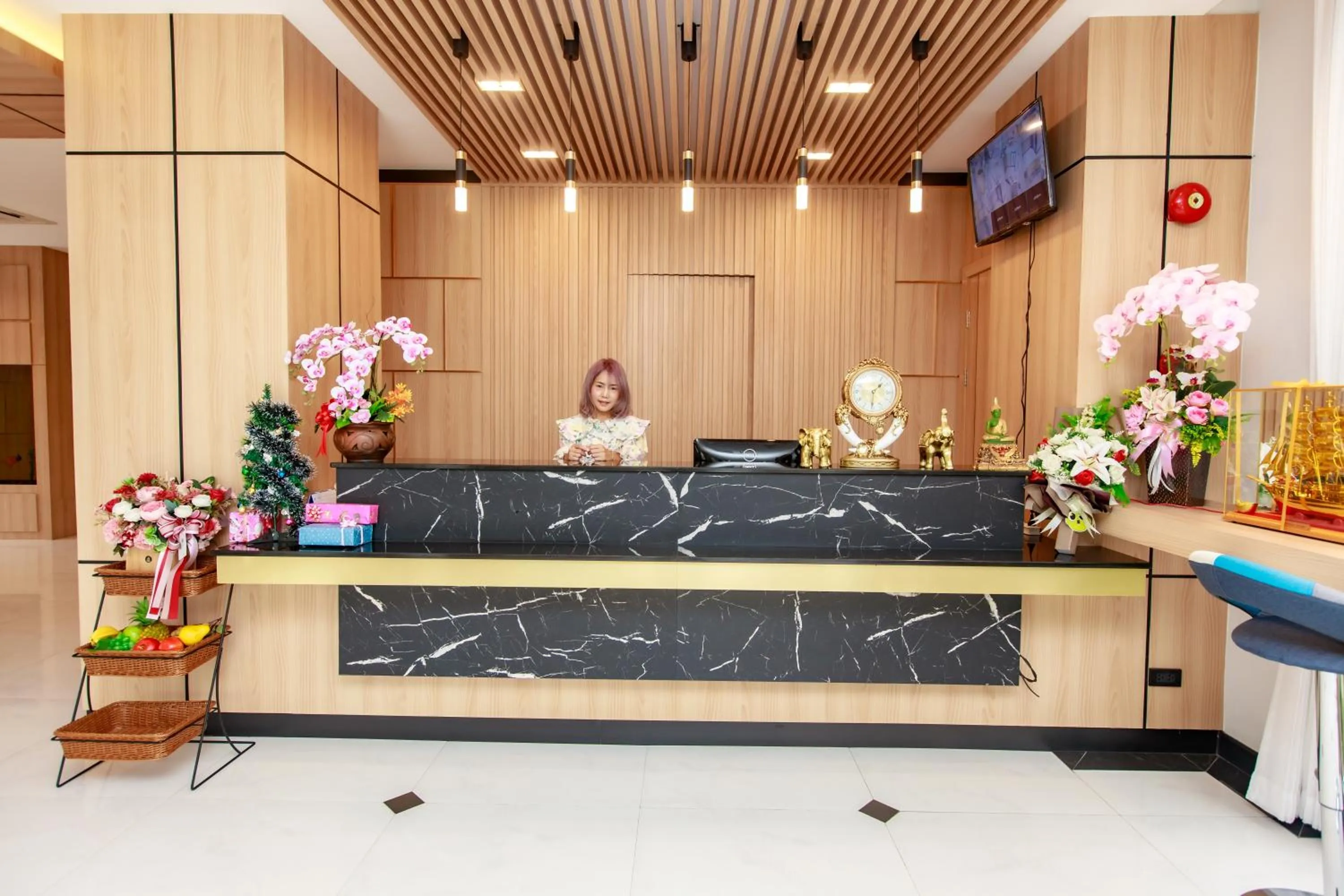 Lobby or reception in Siri Hotel Lumphun