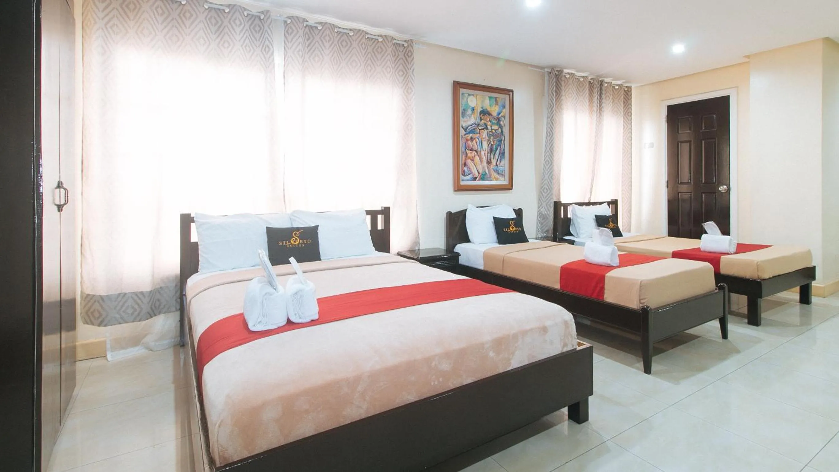 Photo of the whole room, Bed in 153 Silverio Suites Betterliving Paranaque
