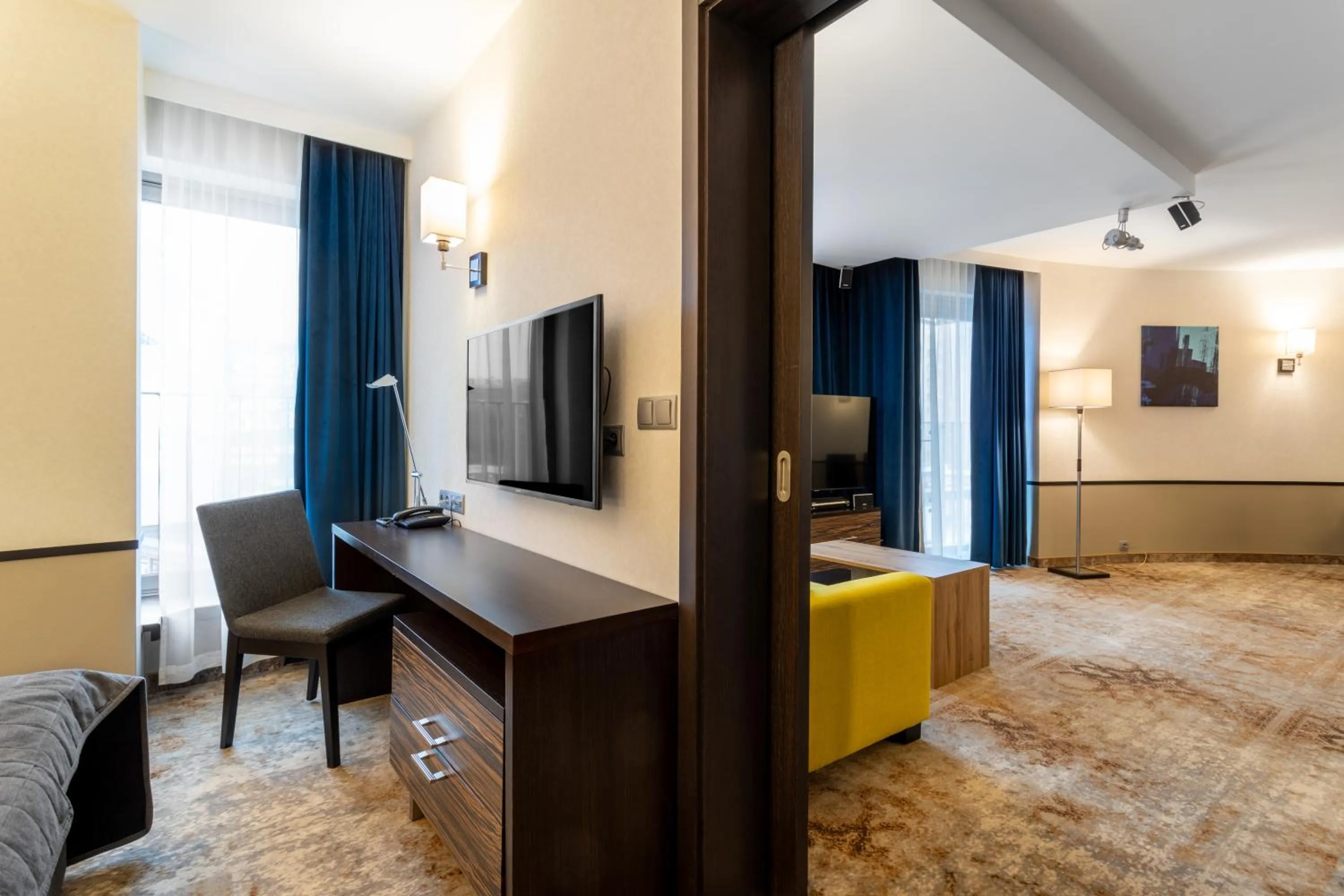 TV and multimedia in Qubus Hotel Kielce