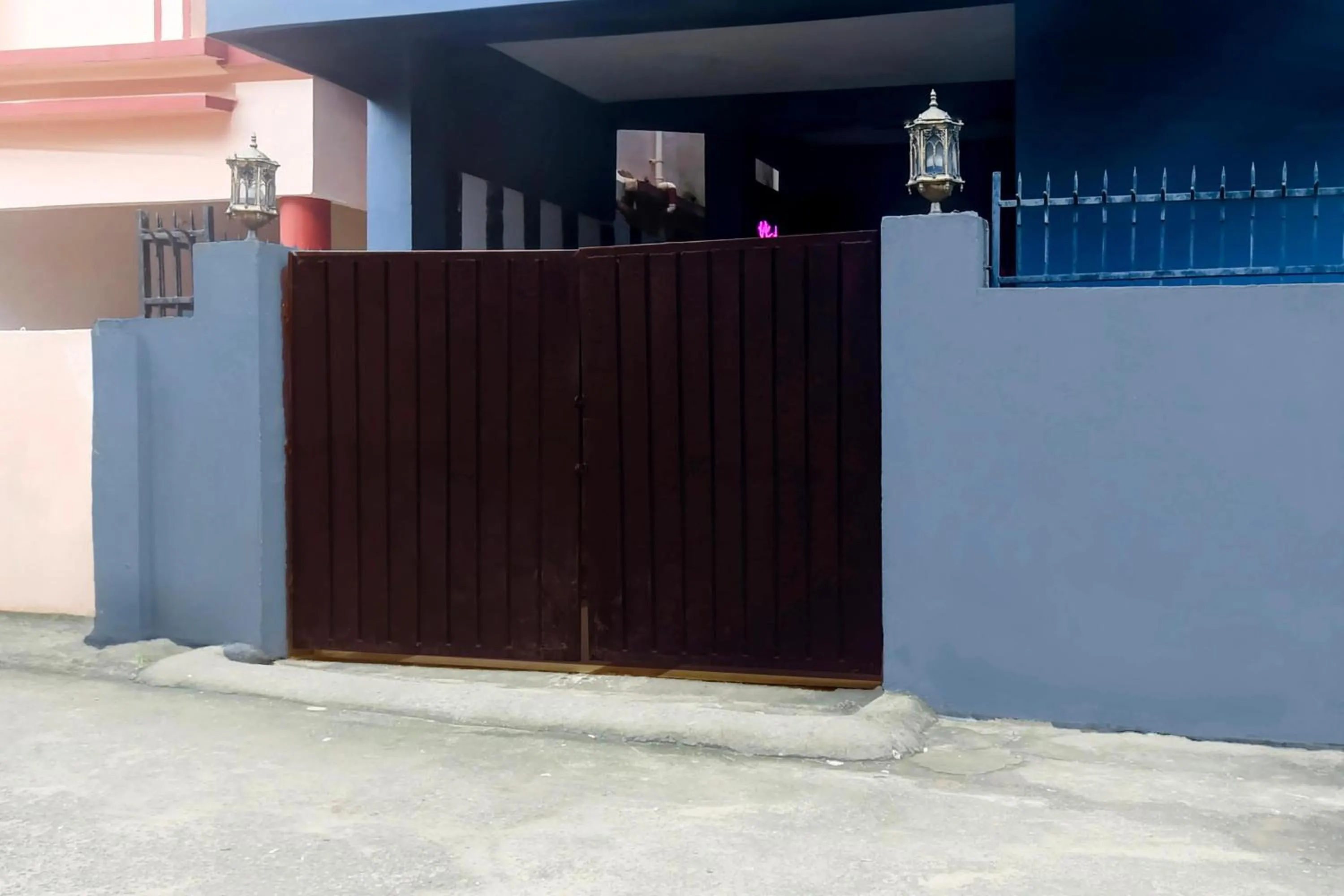 Facade/entrance in Hotel O Neatflix And Chill