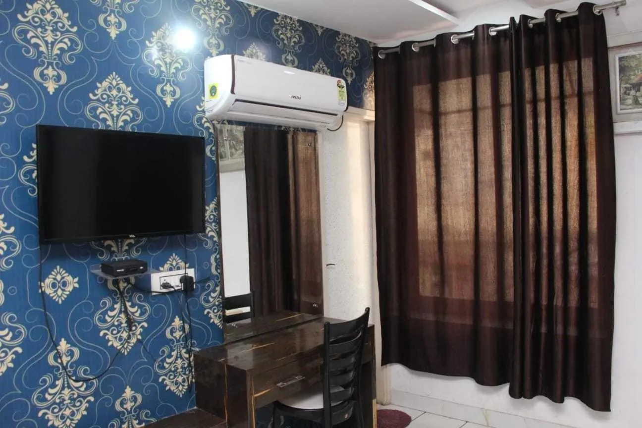 Bedroom in Hotel O Food Plaza