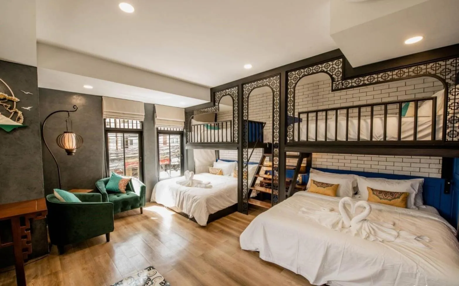 Bed in Lynlan Hostel & Cafe