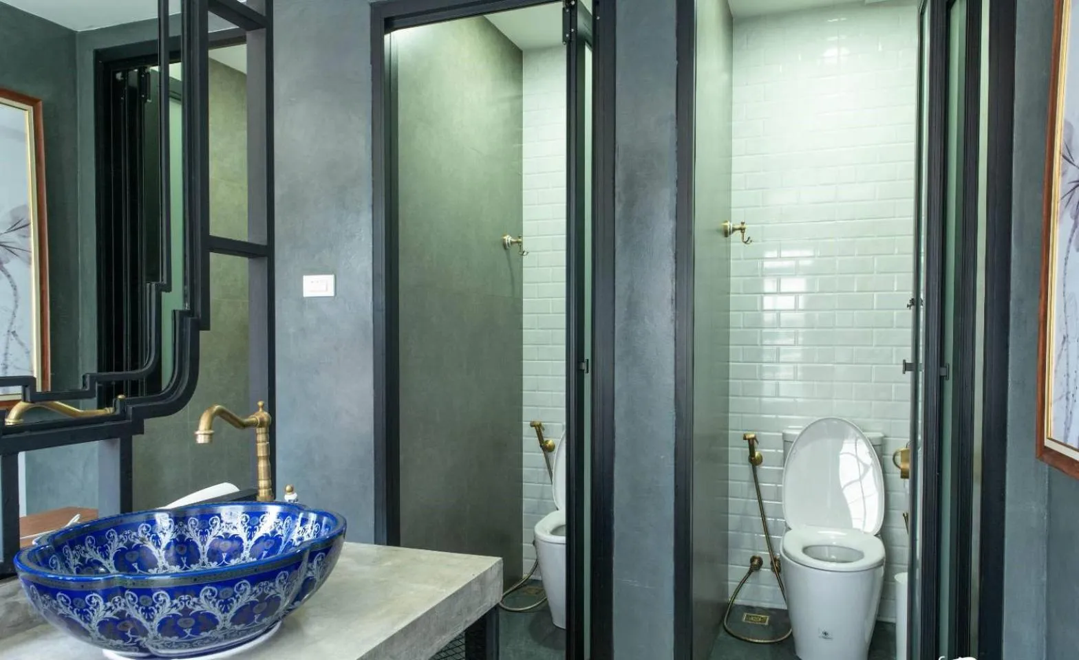 Lynlan Hostel & Cafe