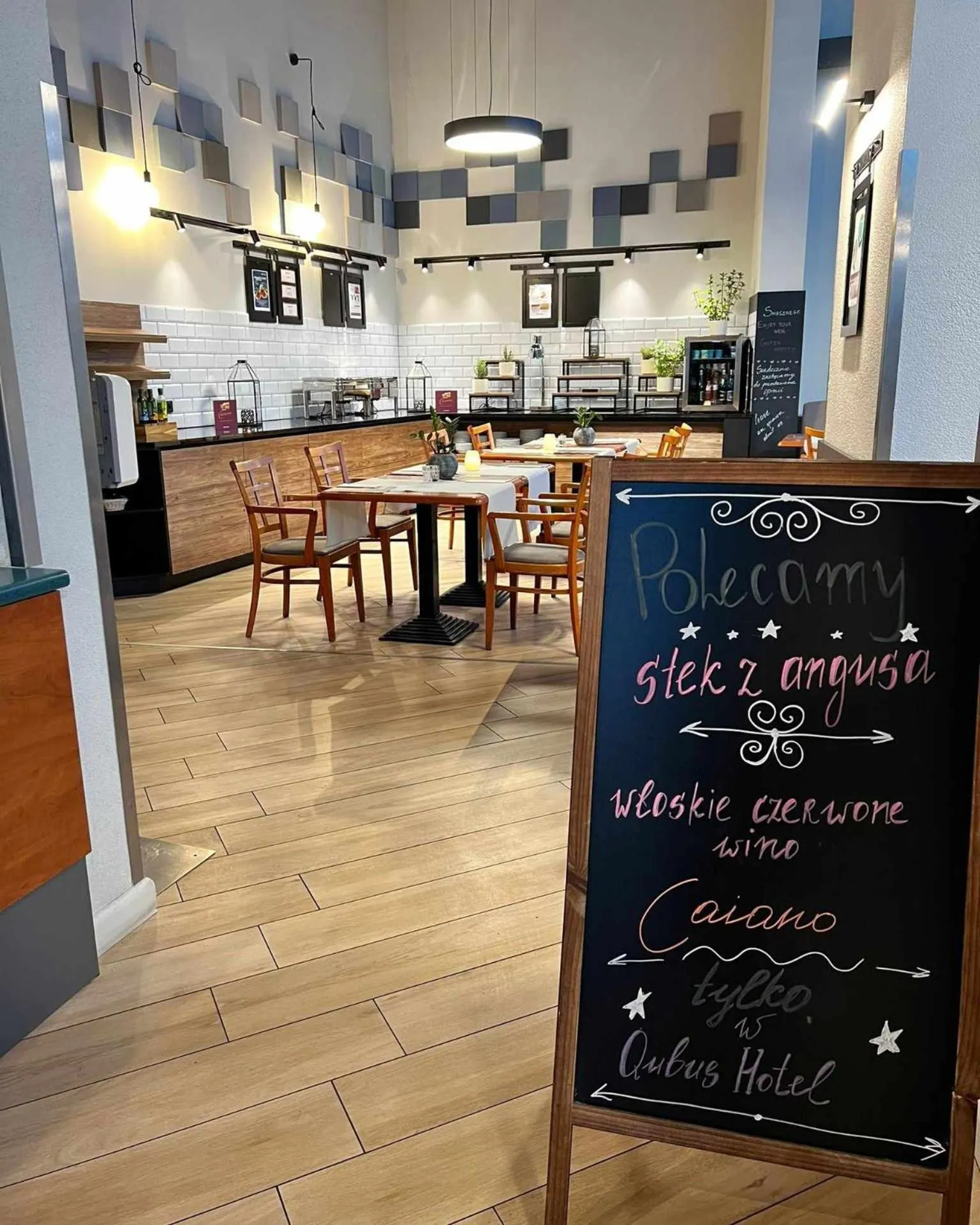 Restaurant/places to eat in Qubus Hotel Zielona Góra