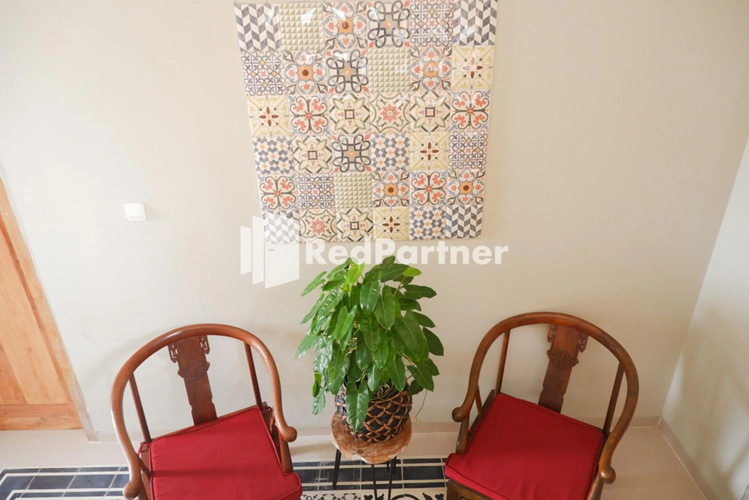 Seating area in Rumah CIA Taman Siswa near Malioboro Yogyakarta Mitra RedDoorz