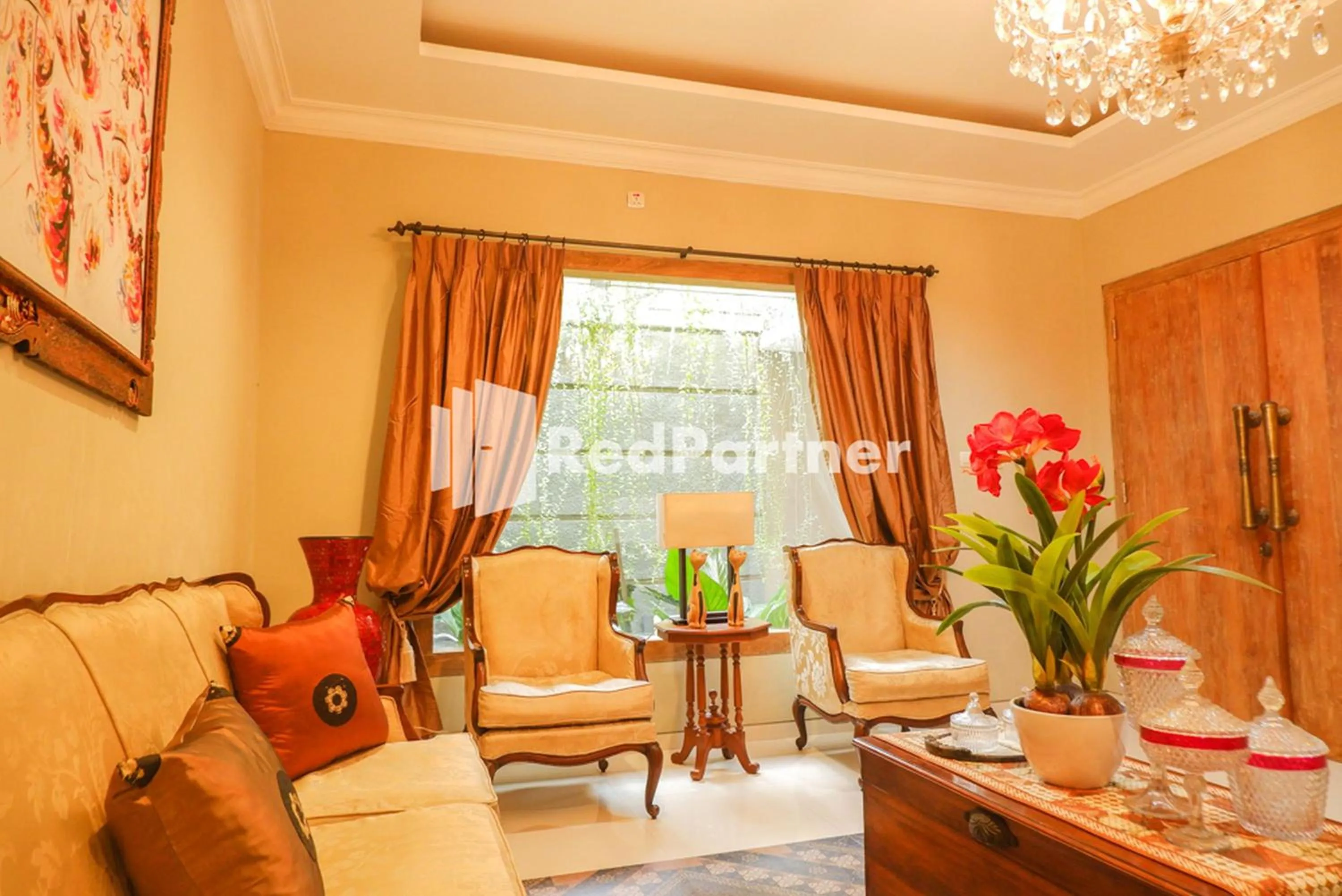 Seating area in Rumah CIA Taman Siswa near Malioboro Yogyakarta Mitra RedDoorz