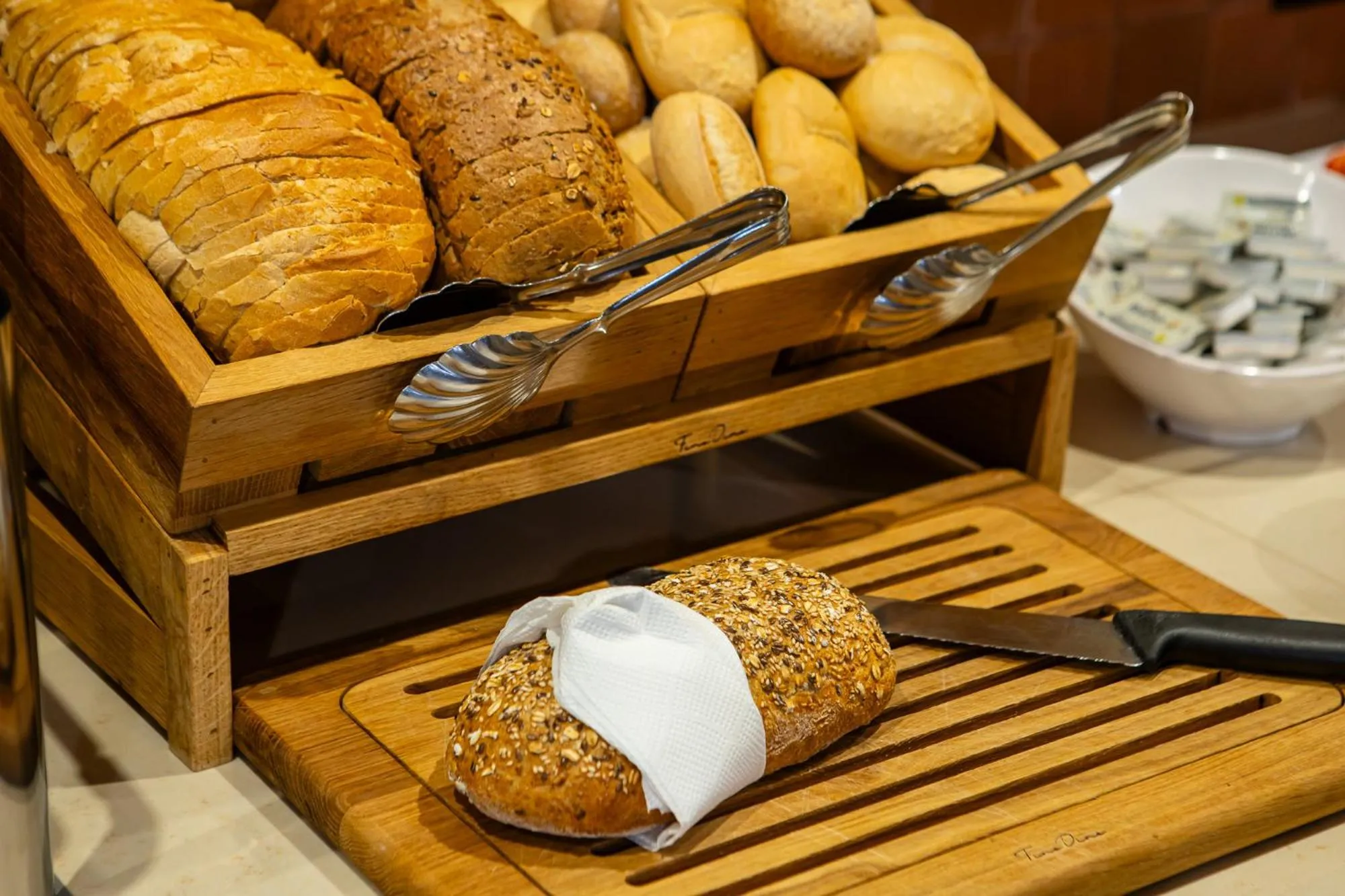 Food and drinks in Gold Hotel