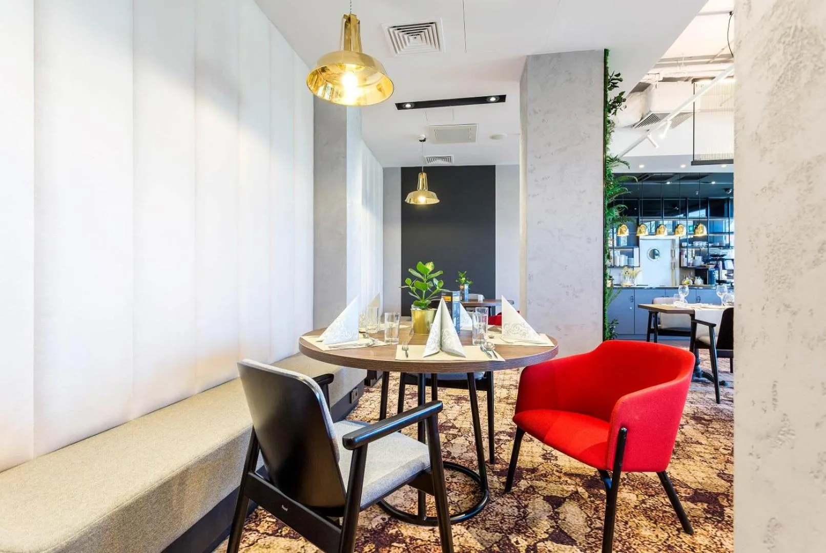 Restaurant/places to eat in Qubus Hotel Łódź