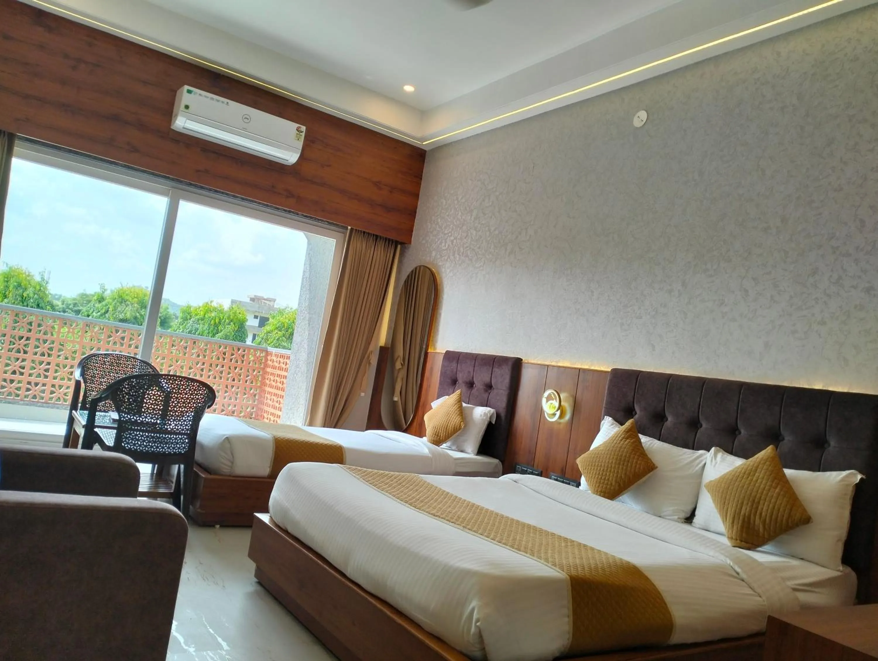 Bed in Nature Retreat Resorts- Life in Nature