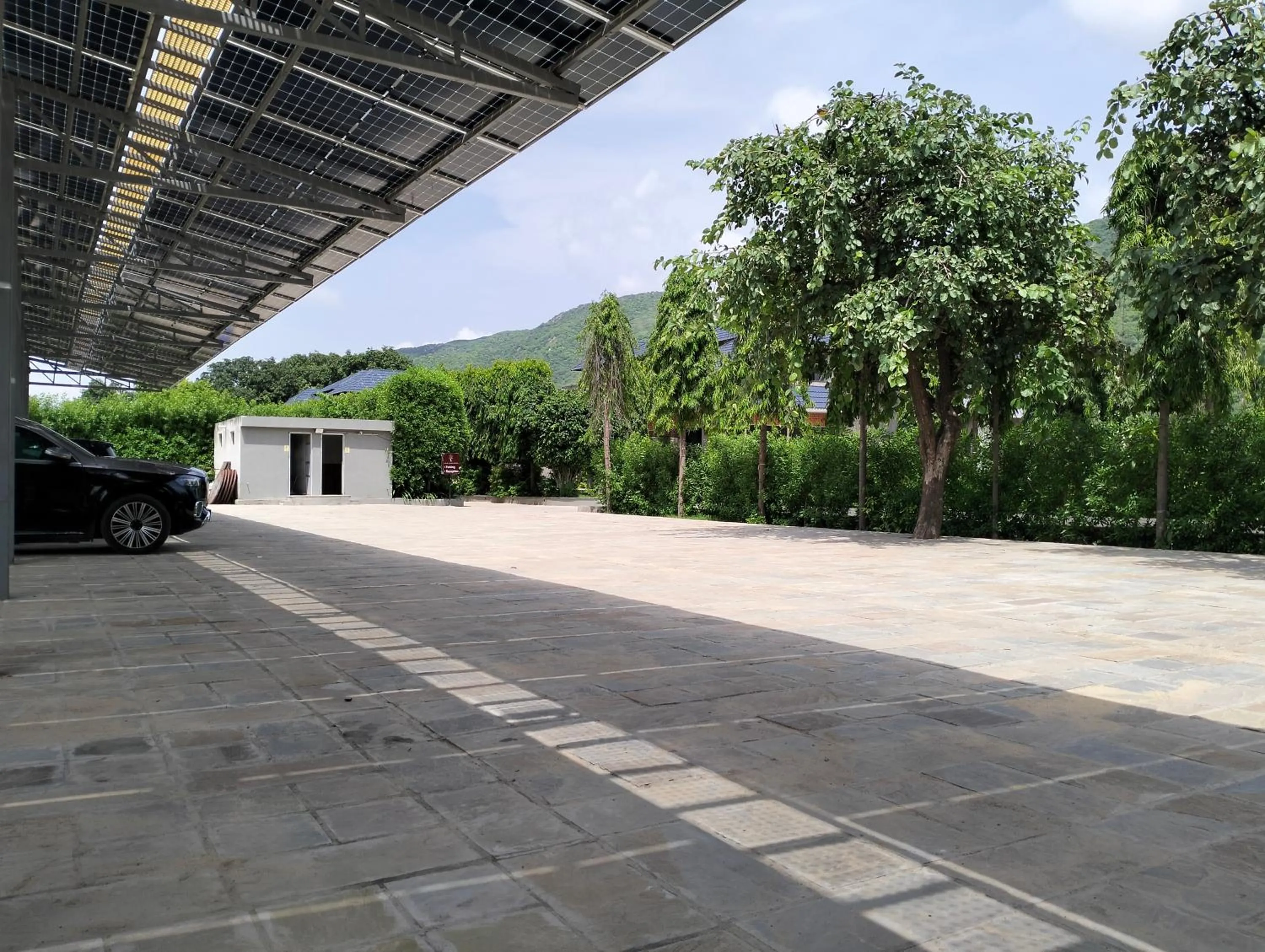 Parking in Nature Retreat Resorts- Life in Nature