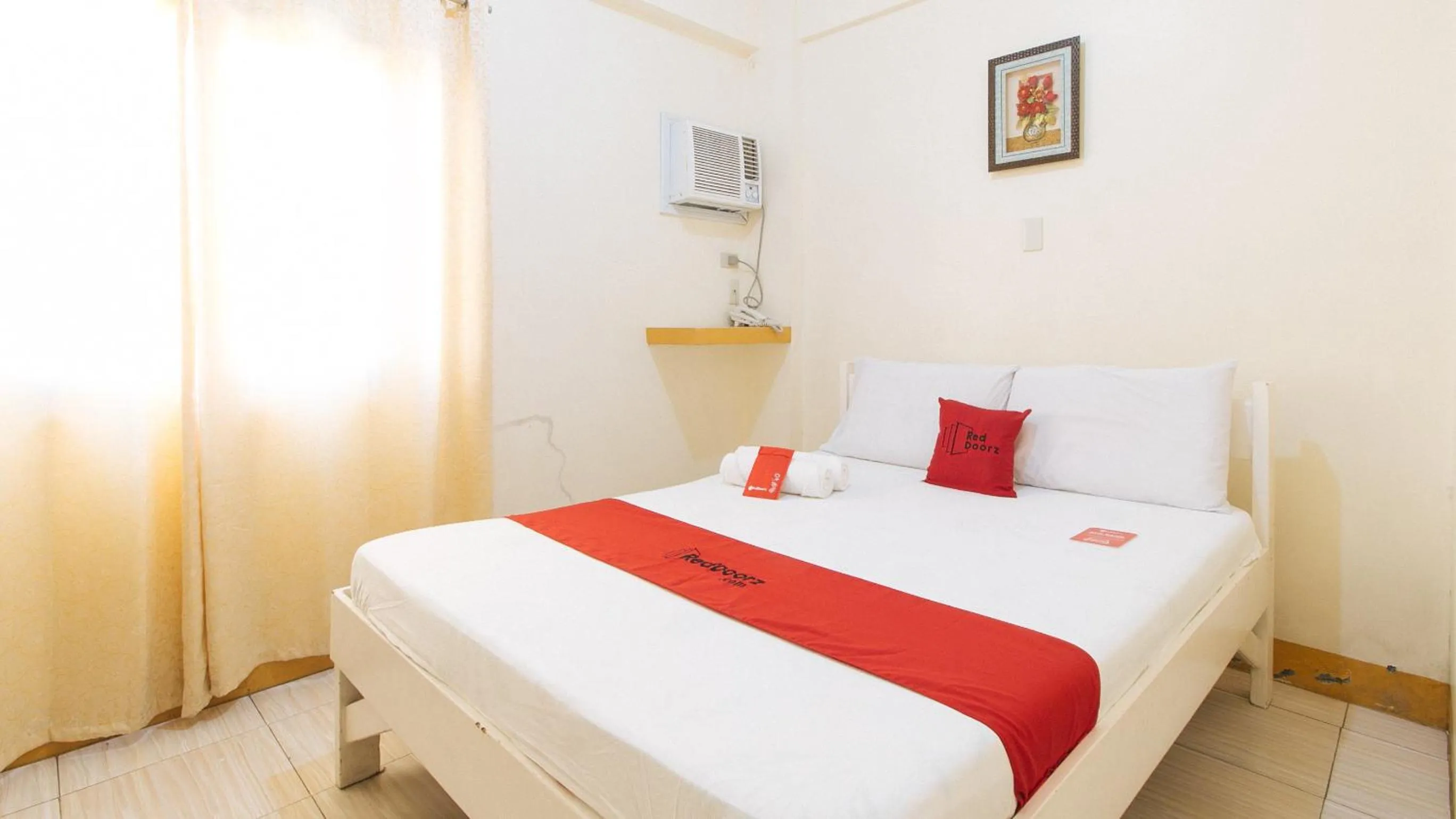 Bed in RedDoorz @ Golden Skye Hotel Guagua