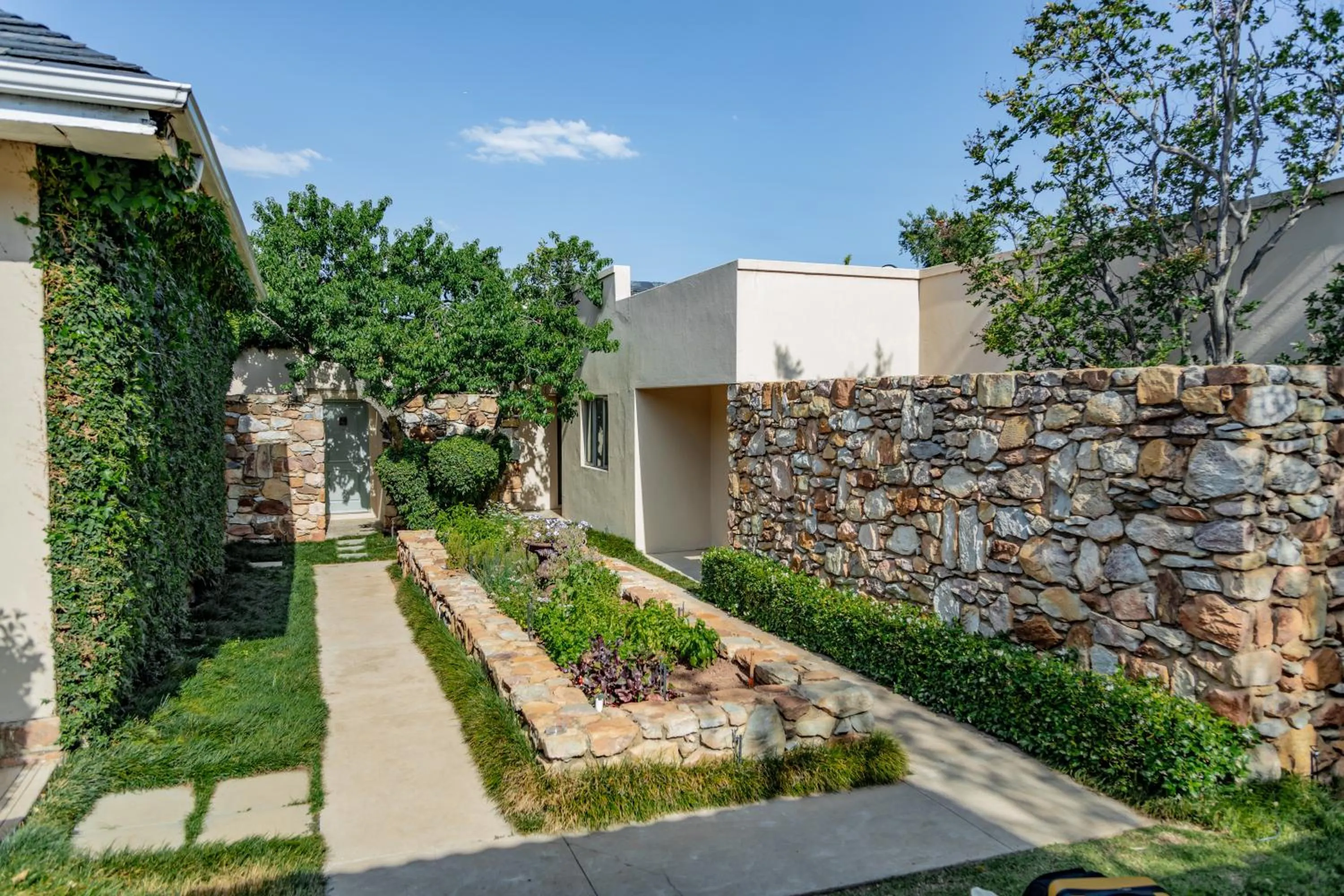 Garden in The Parkwood