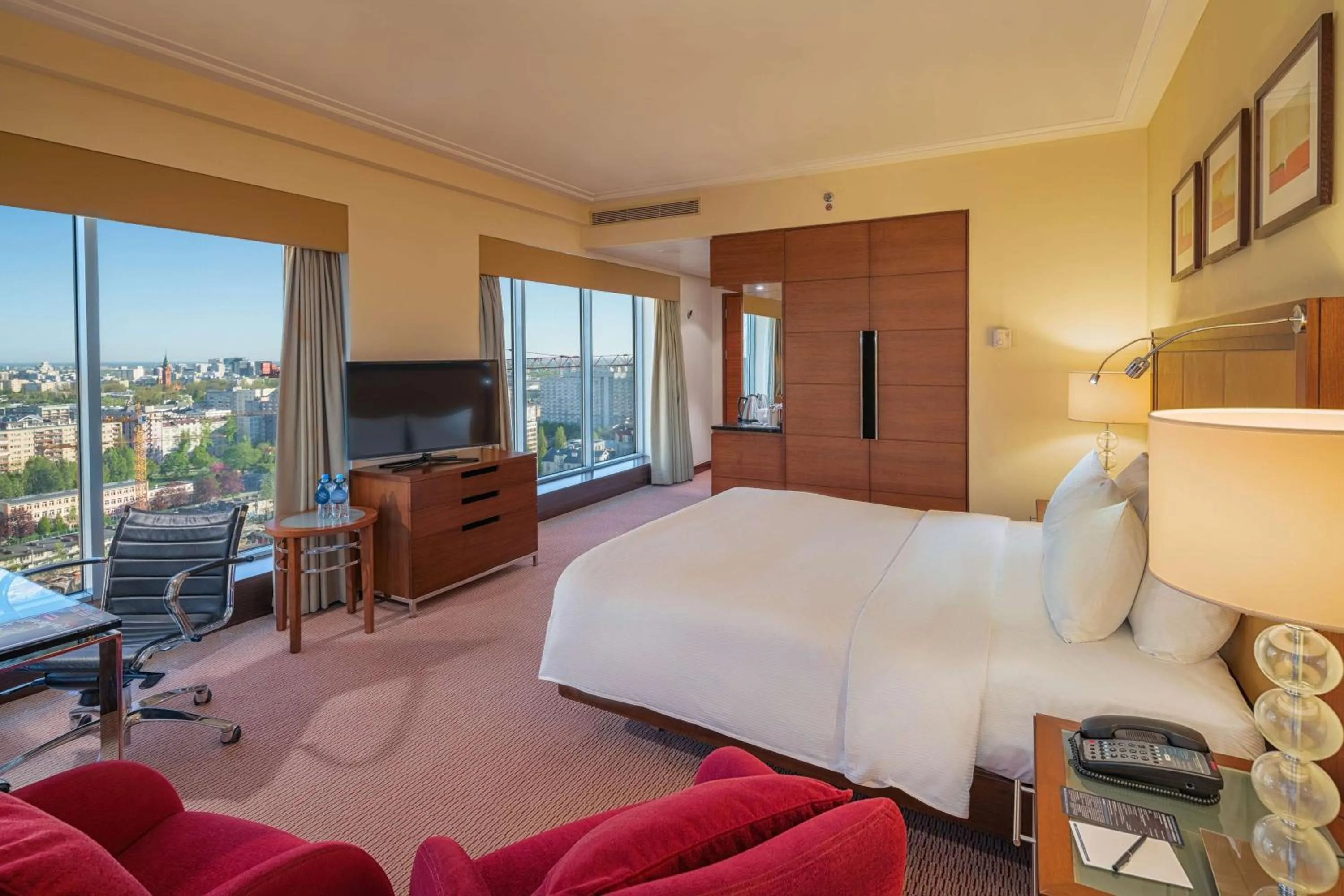 View (from property/room), Bed in Hilton Warsaw City Hotel