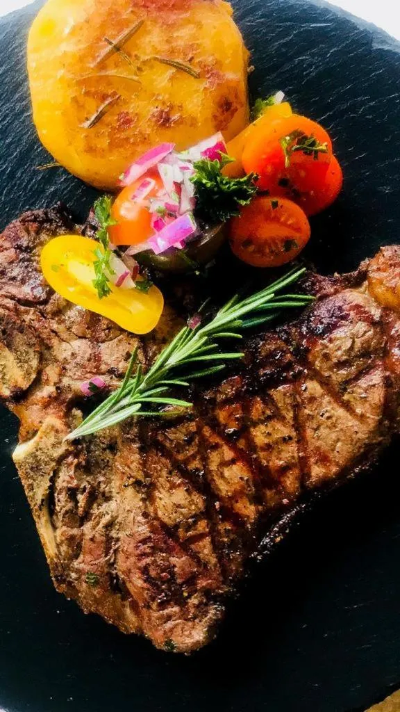 Restaurant/places to eat in Three Oaks and an Aloe Boutique Hotel