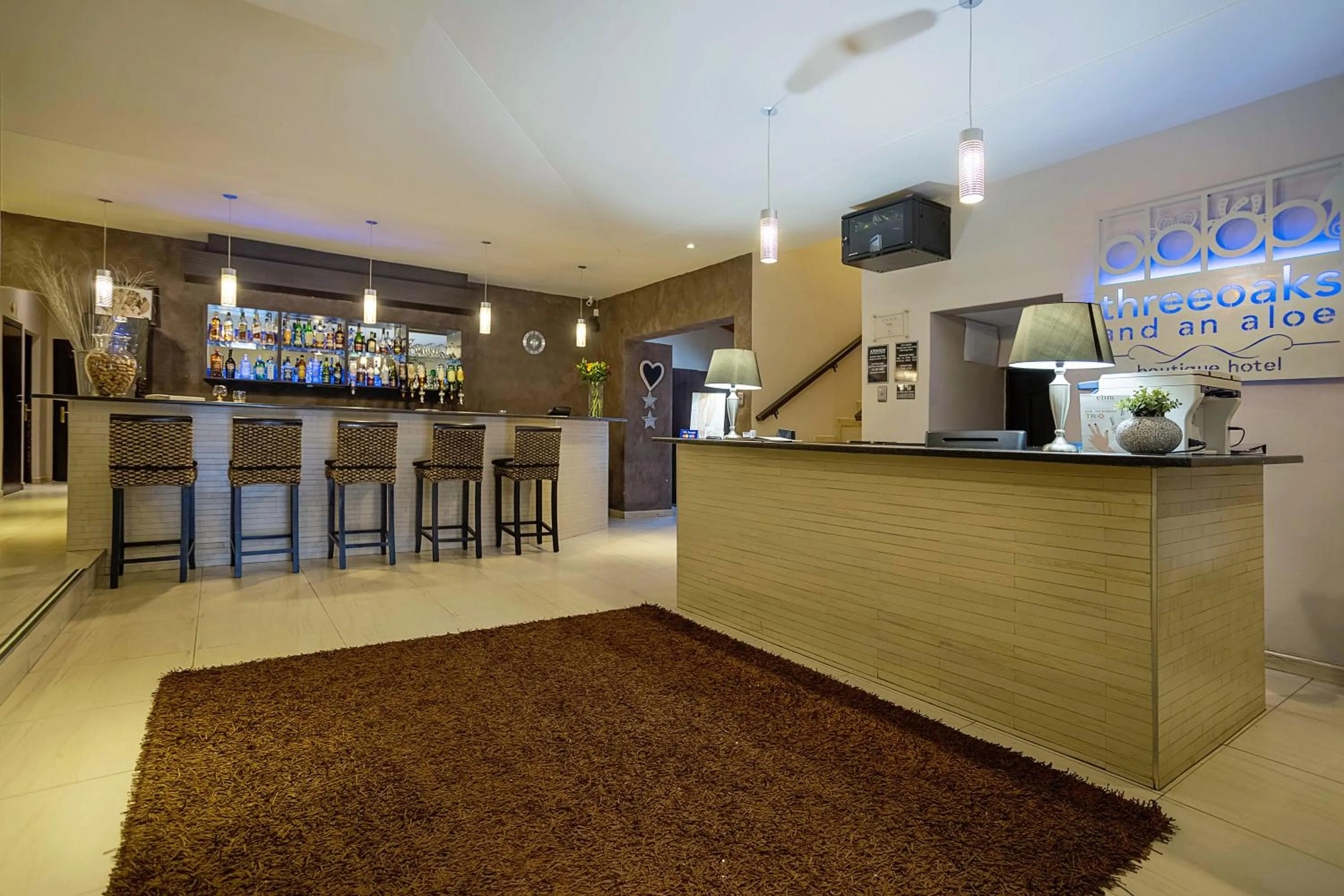 Lobby or reception in Three Oaks and an Aloe Boutique Hotel